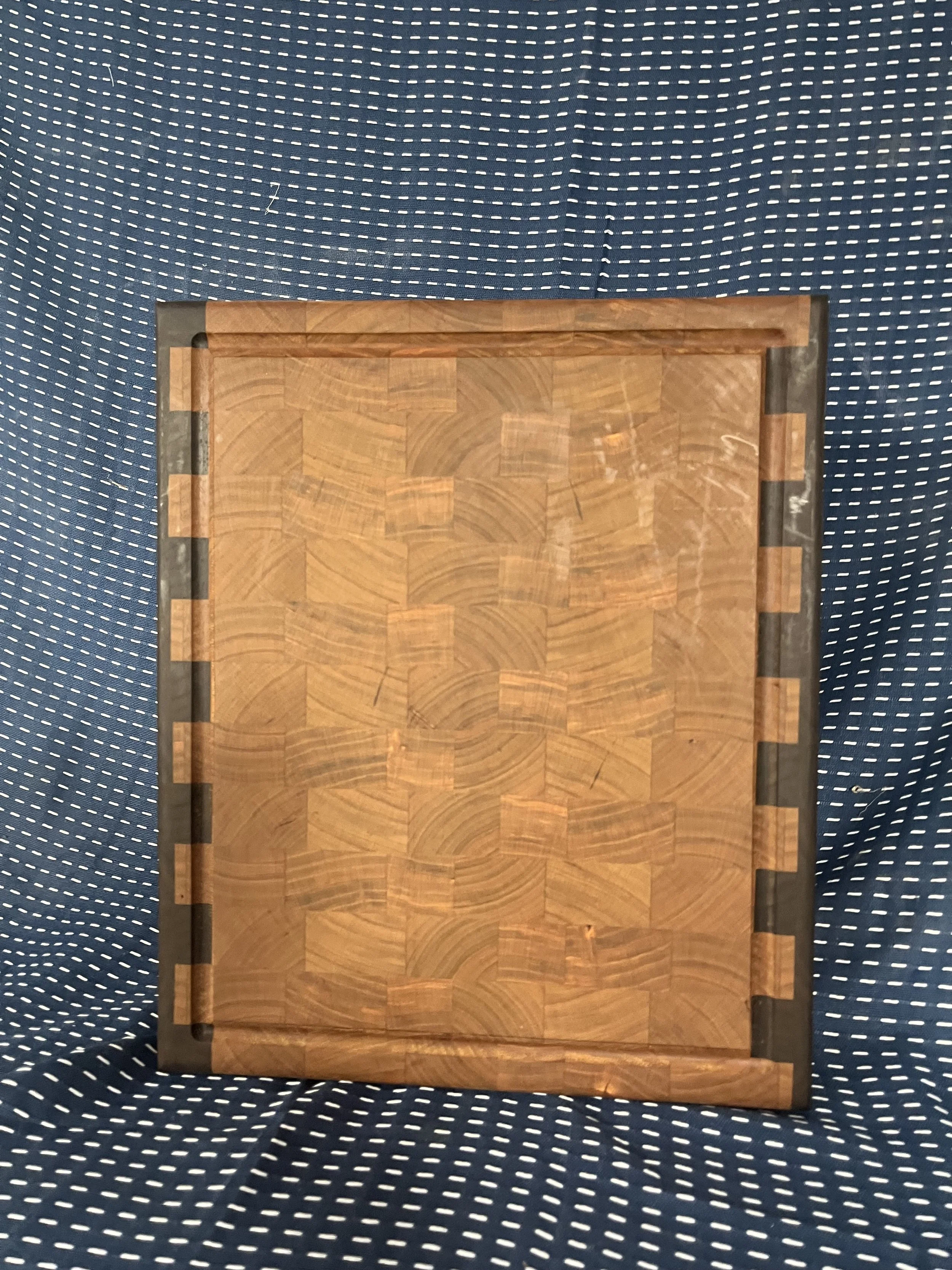 END GRAIN CUTTING BOARD