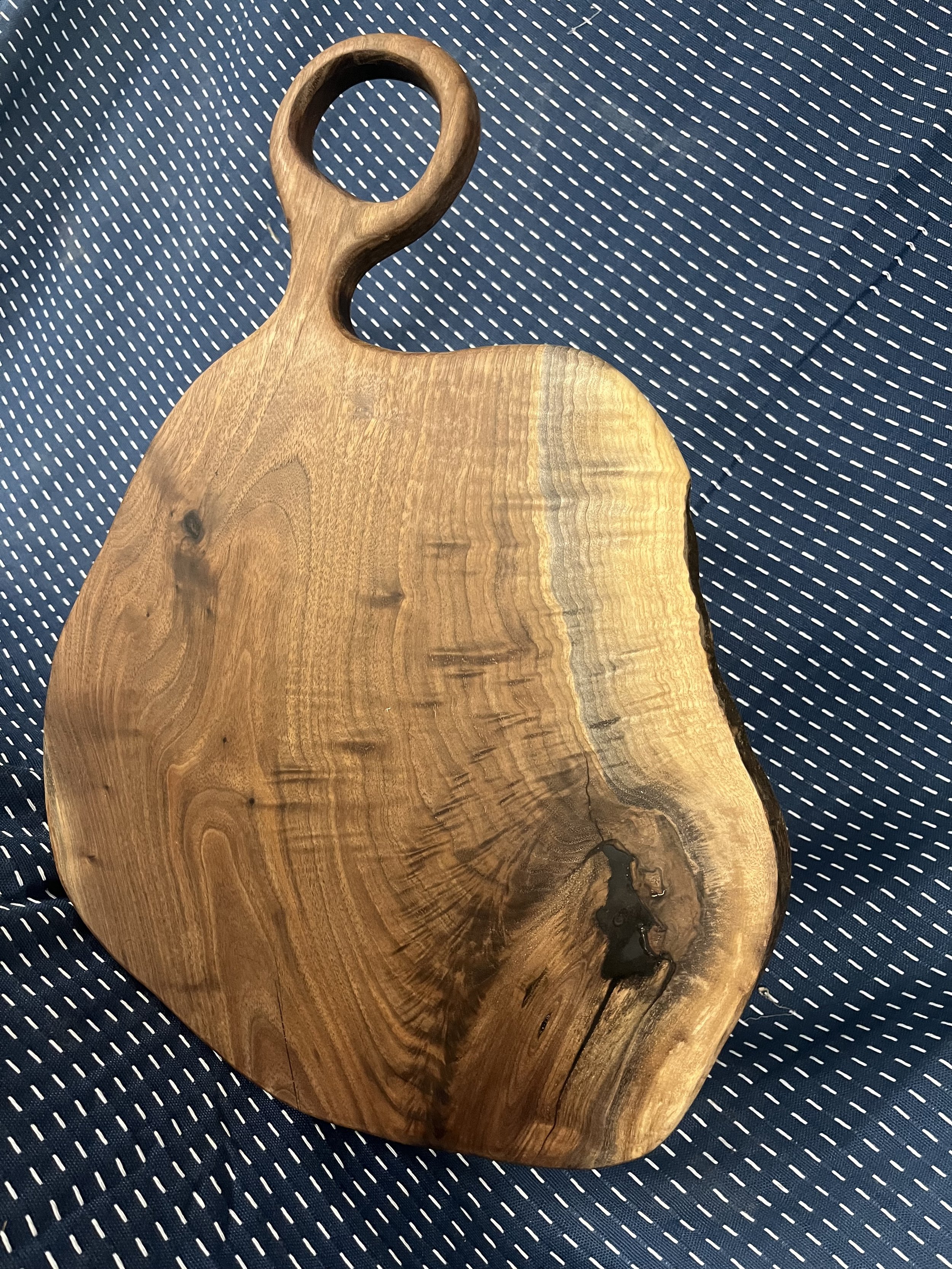 LIVE EDGE WALNUT