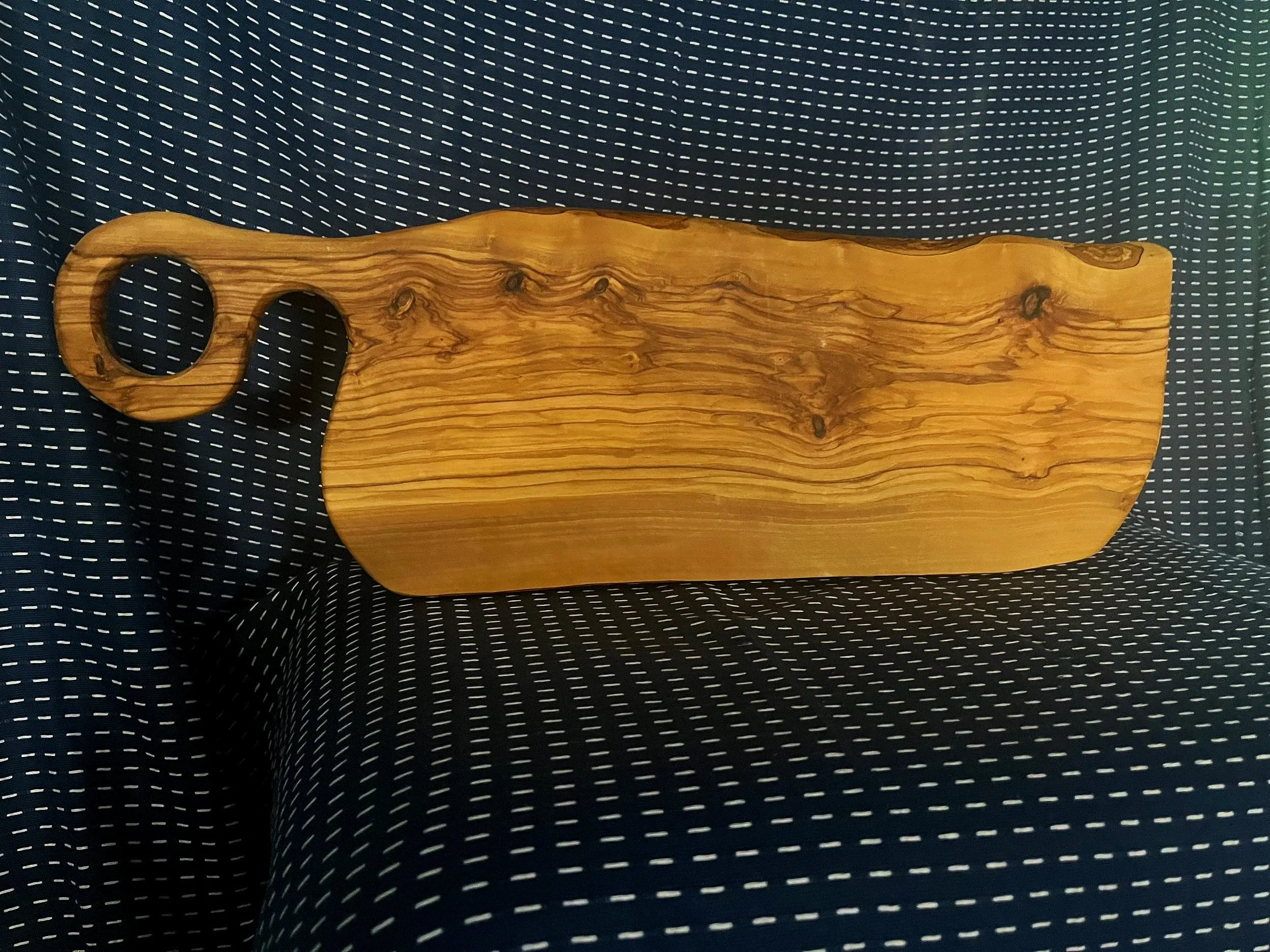 OLIVE WOOD CHARCUTERIE BOARD
