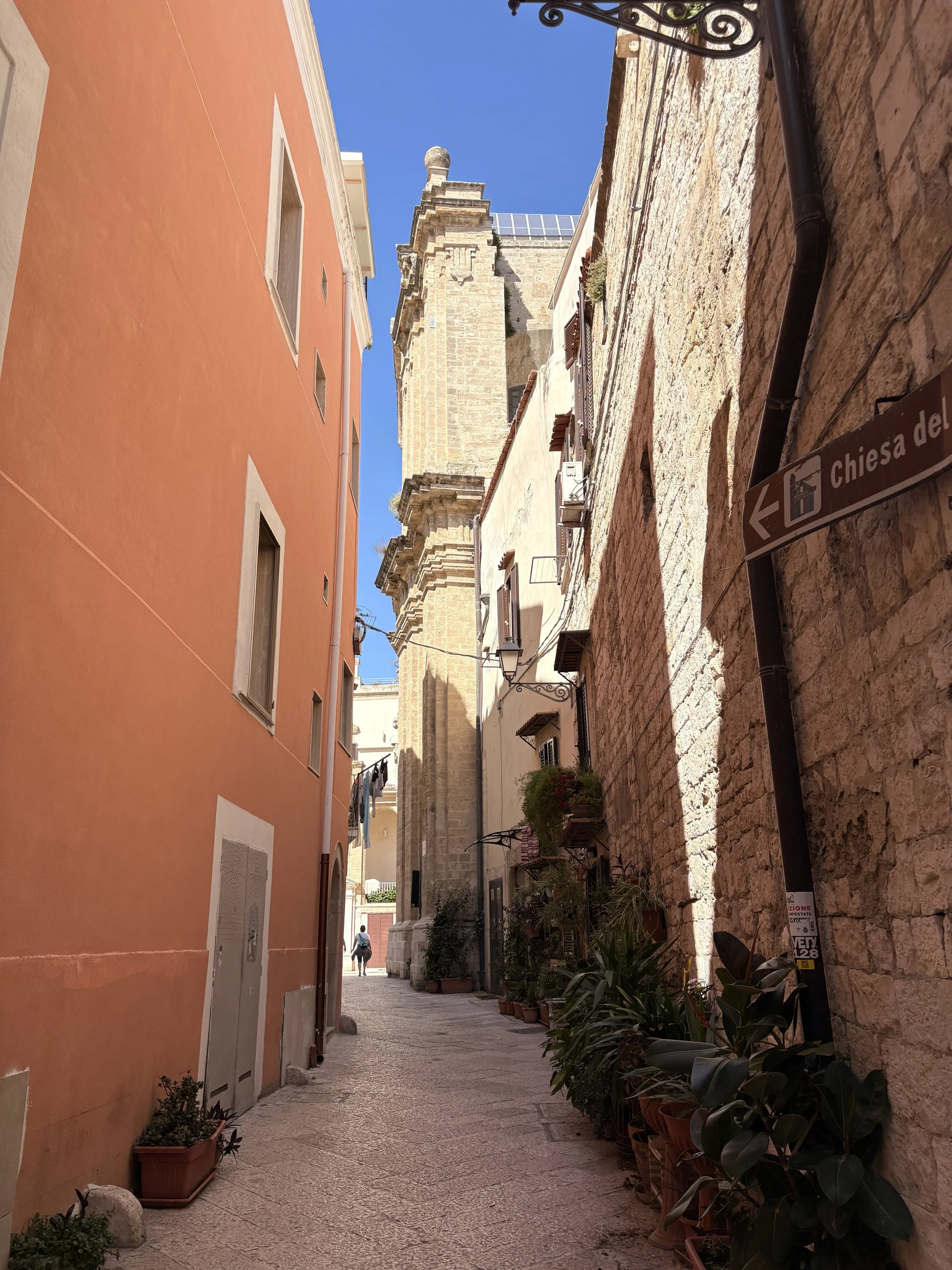 also narrow ways through the old town