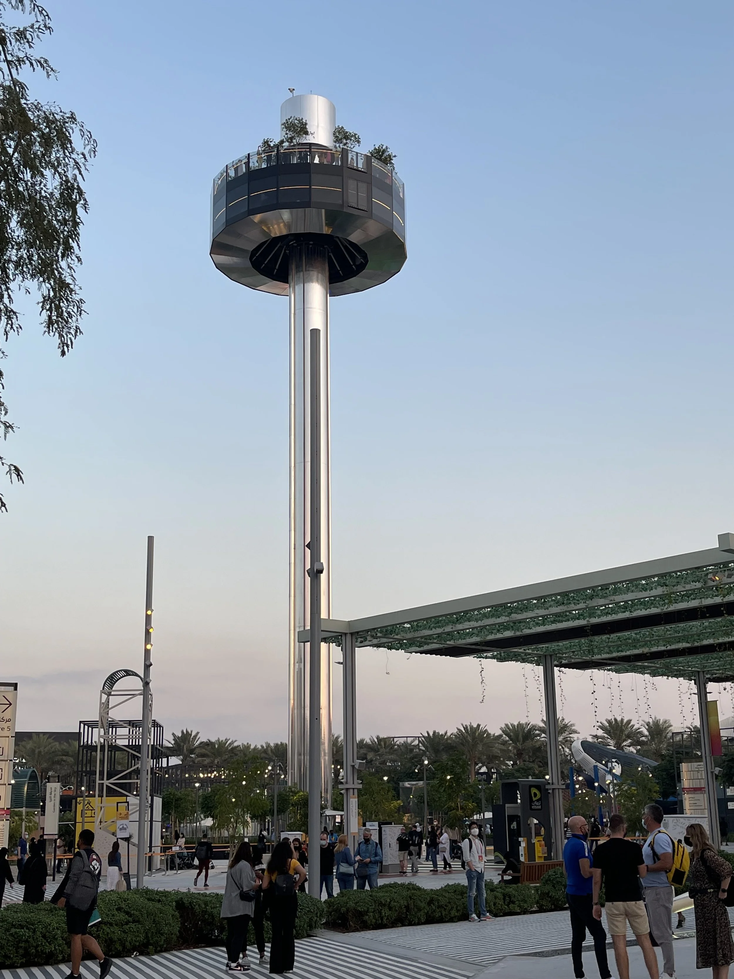 Garden in the Sky, rotating observation platform