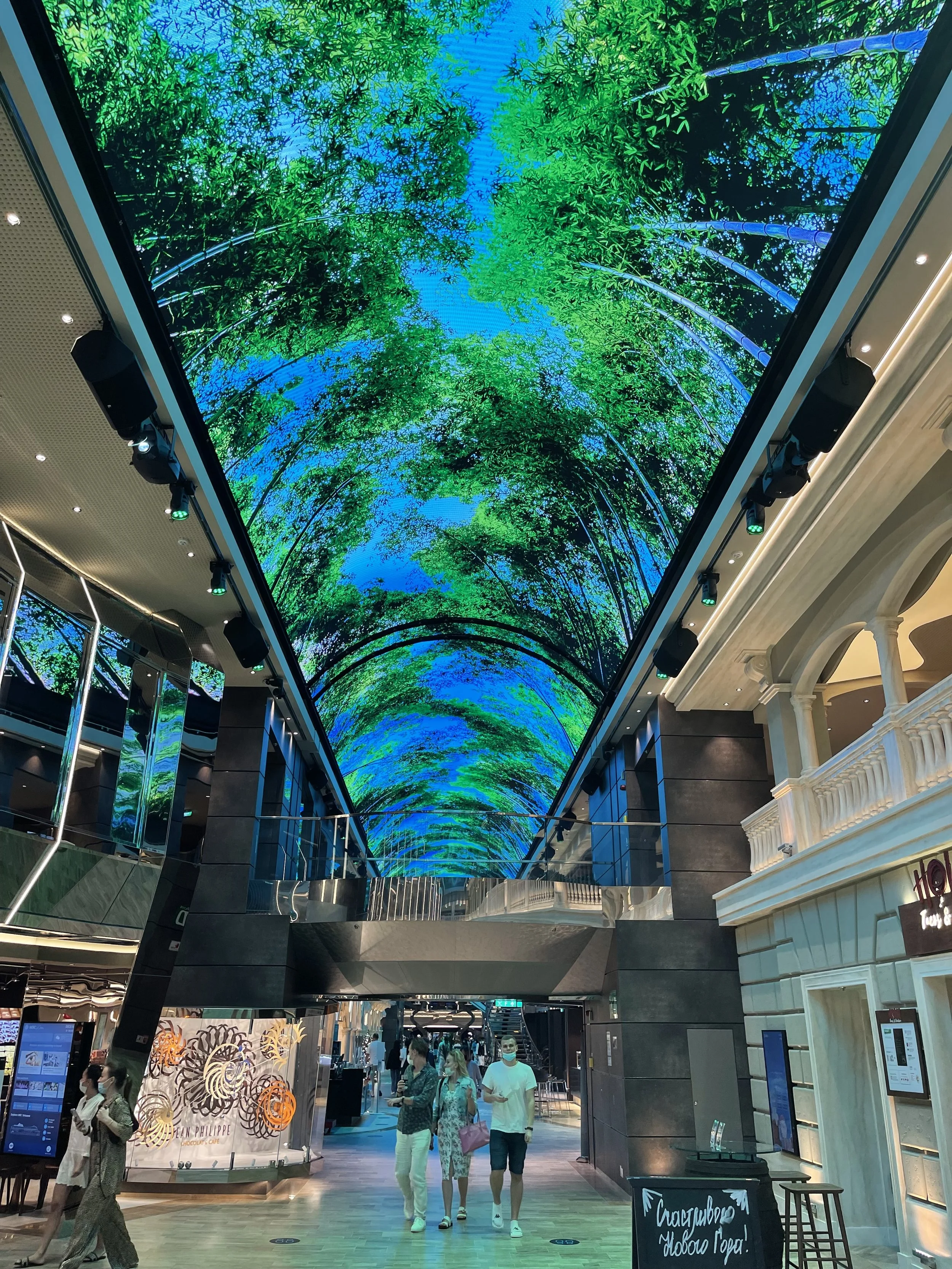 Impressive LED ceiling 
