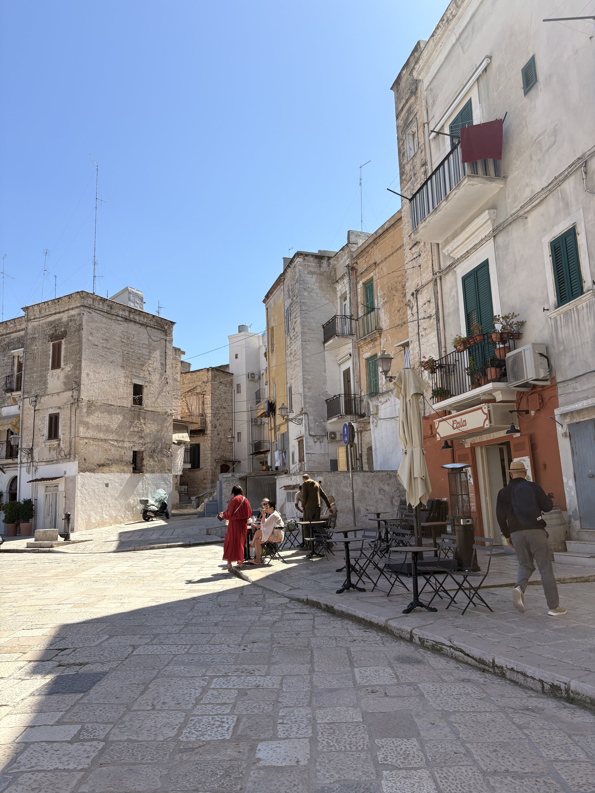 Bari