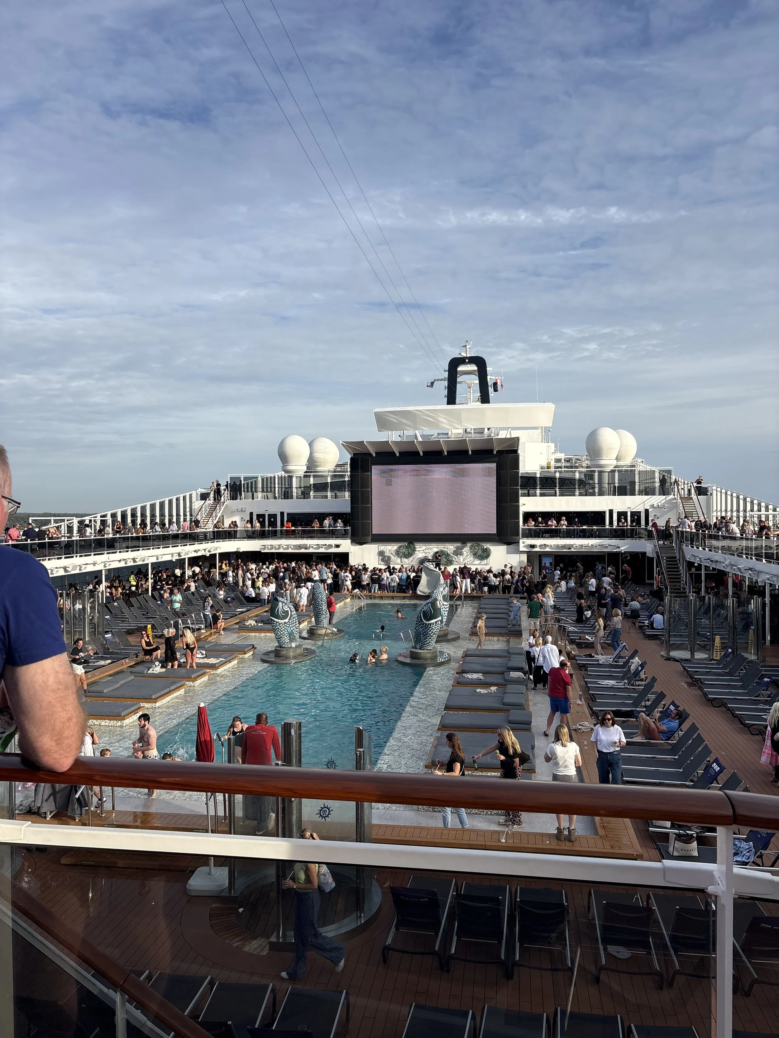 Sail away party