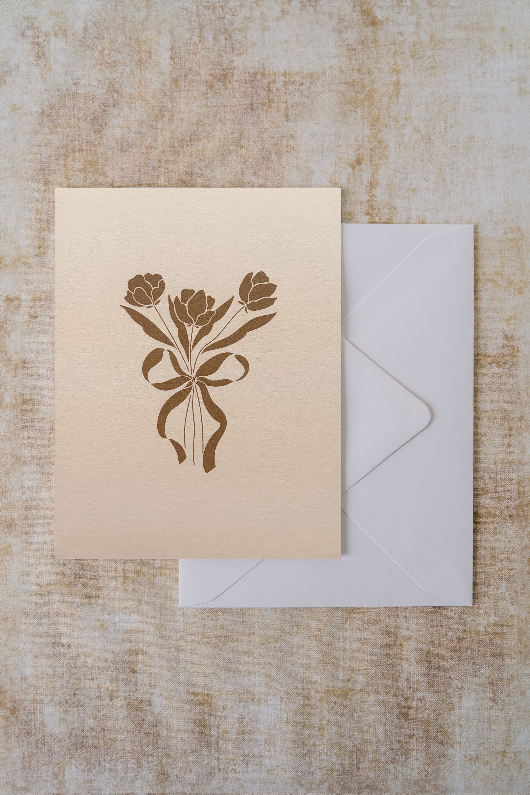 GreetingCard_LovelyBouq_Yellow.png