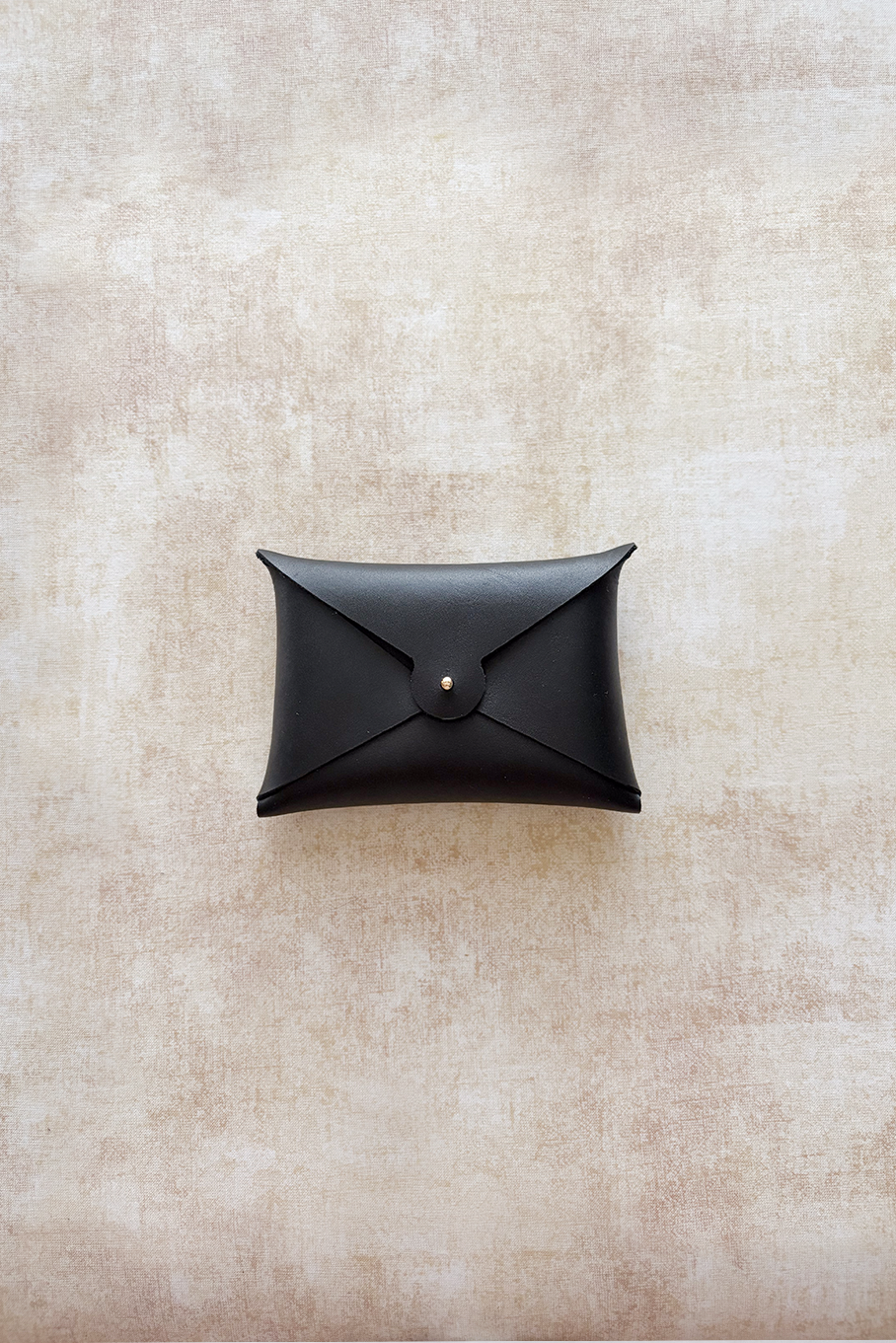 Classic_Black_Front.png (Copy)