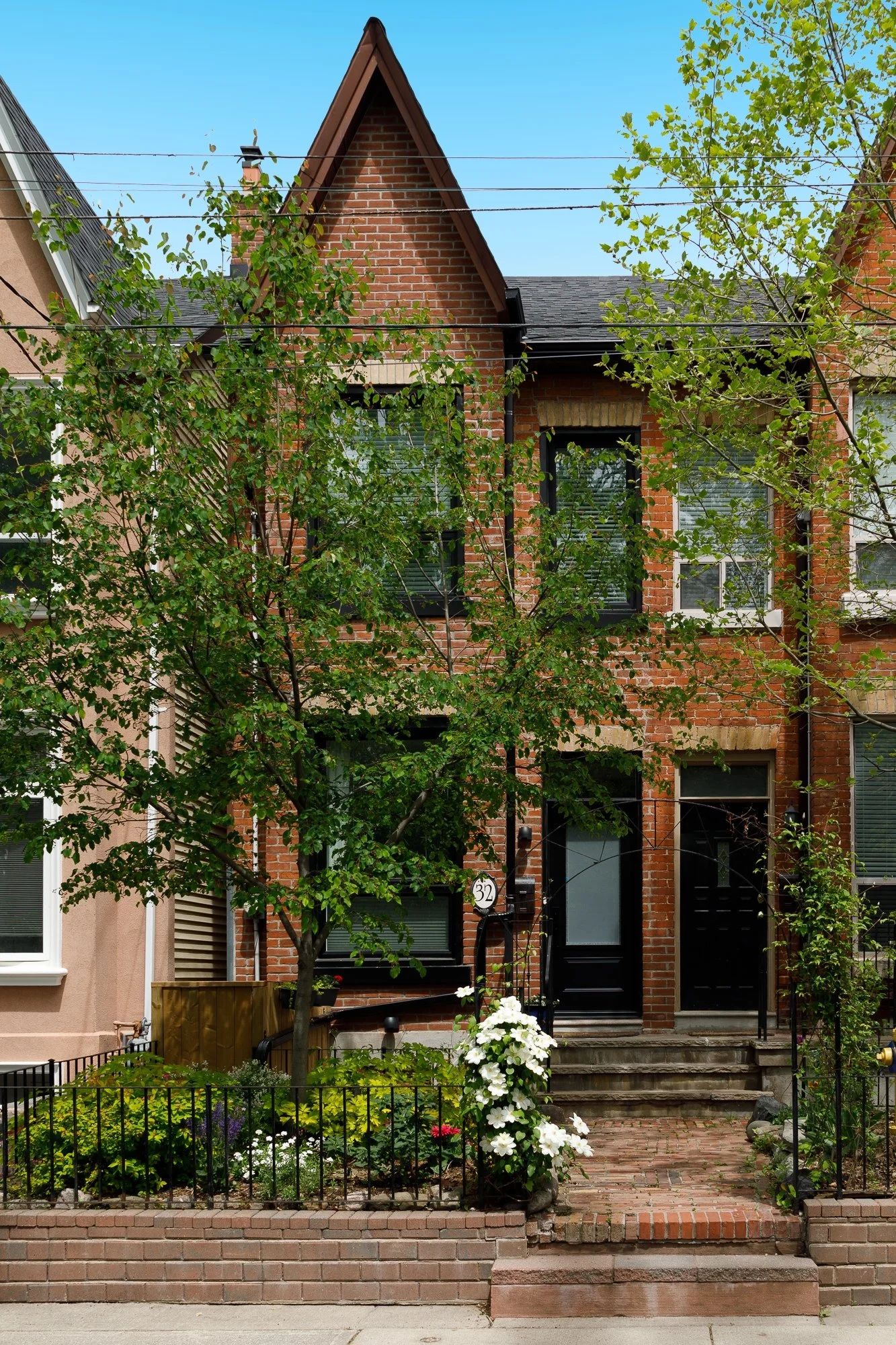 32LindseyAve-Cover - 0.jpg