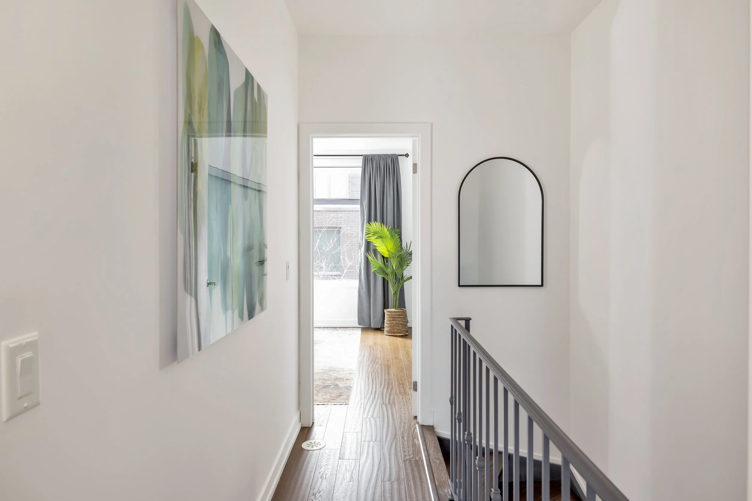 207B Manning Ave-35.jpg