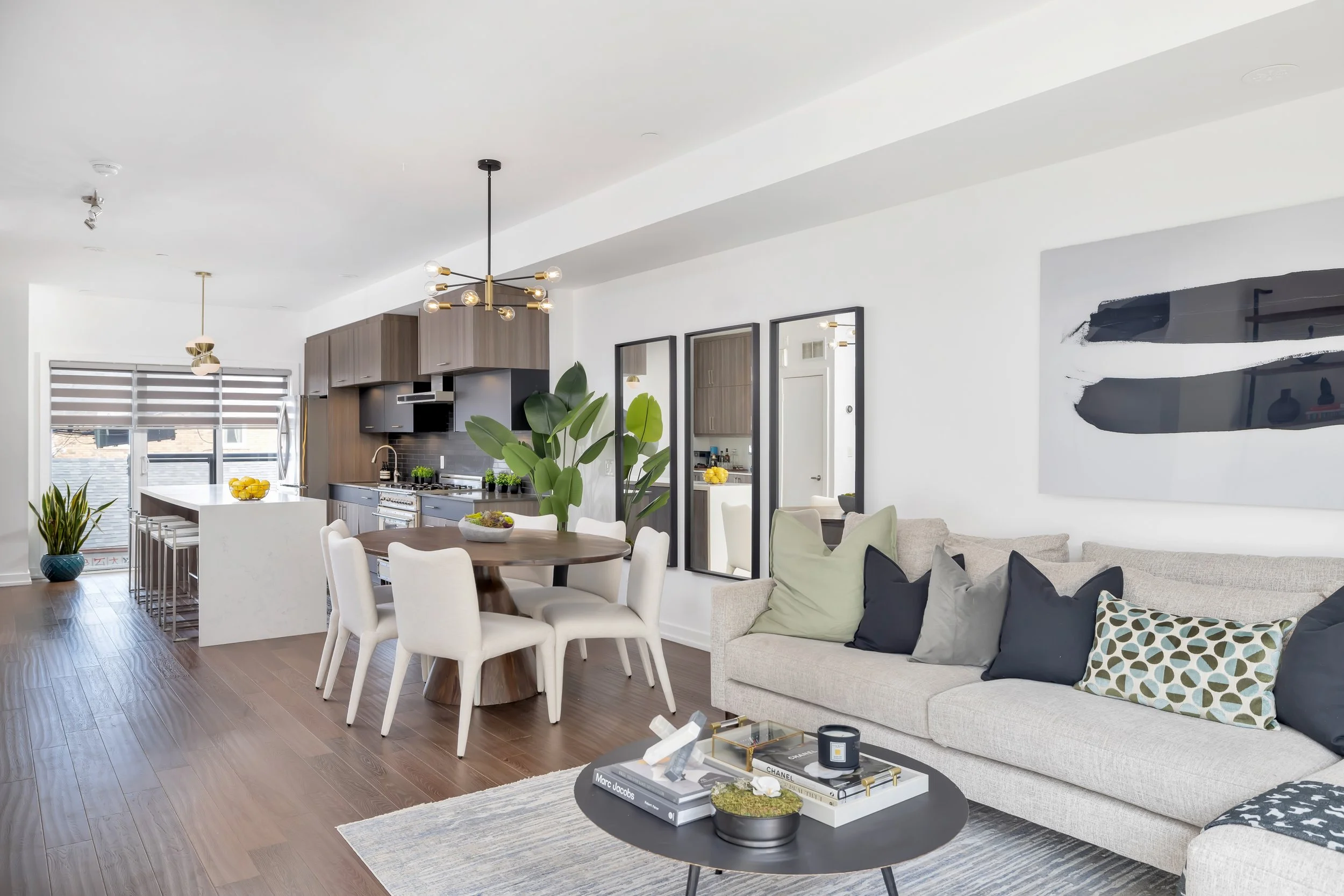 207B Manning Ave-21.jpg