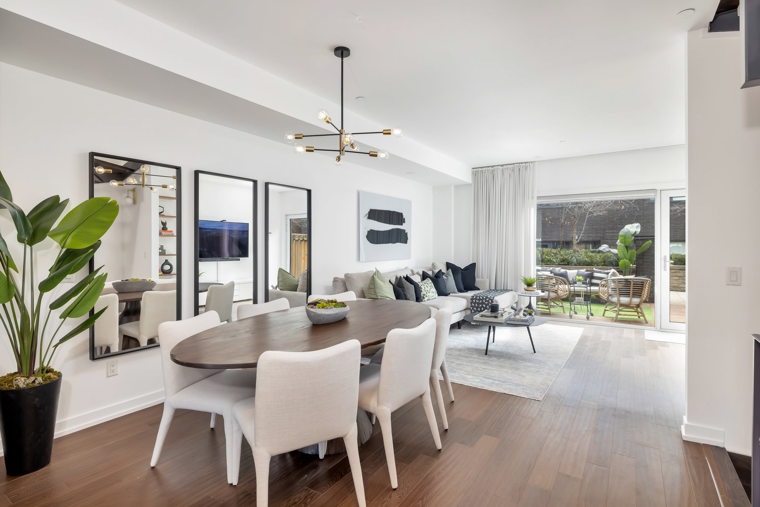 207B Manning Ave-20.jpg