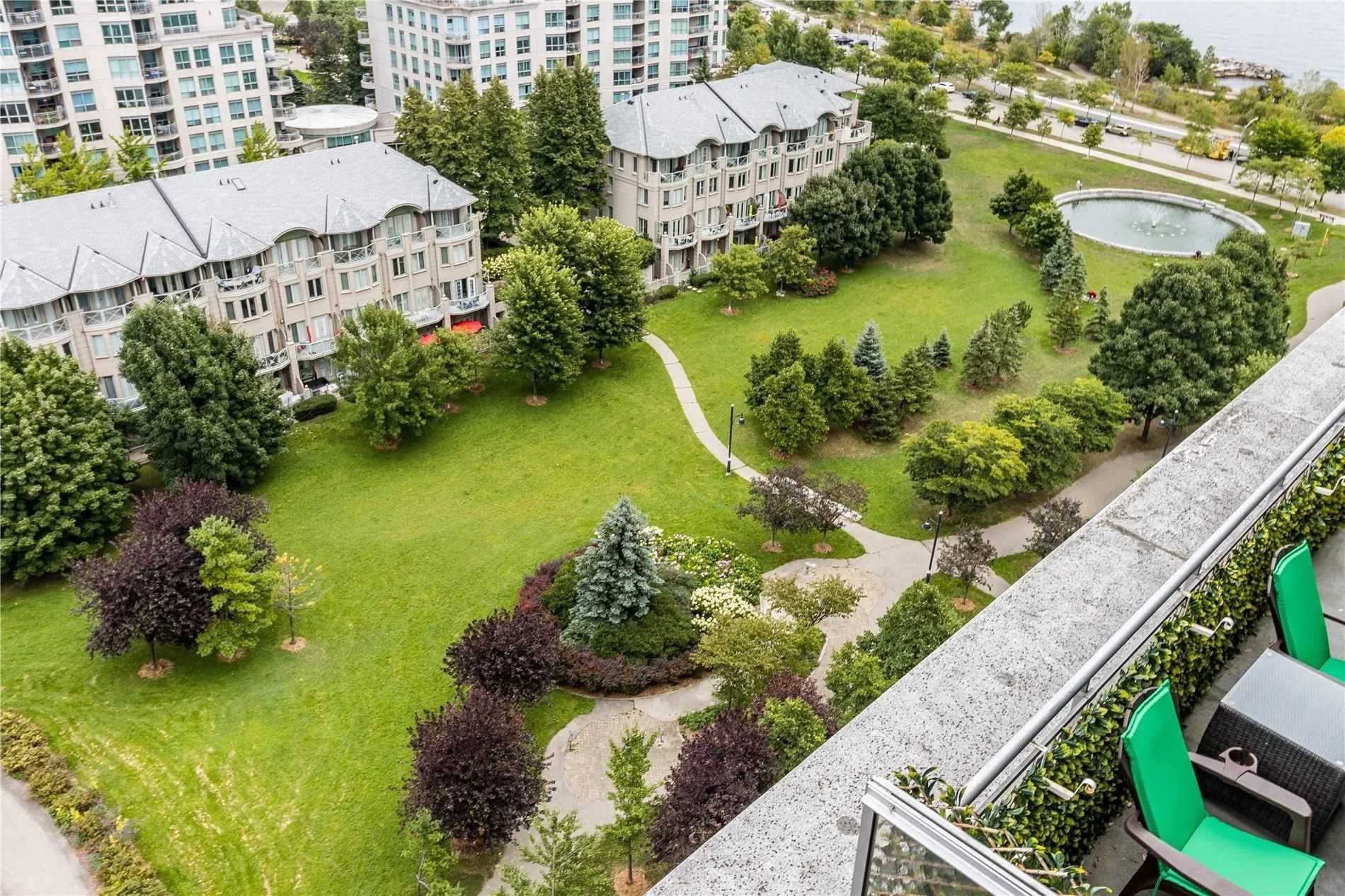 2119Lake8.jpg