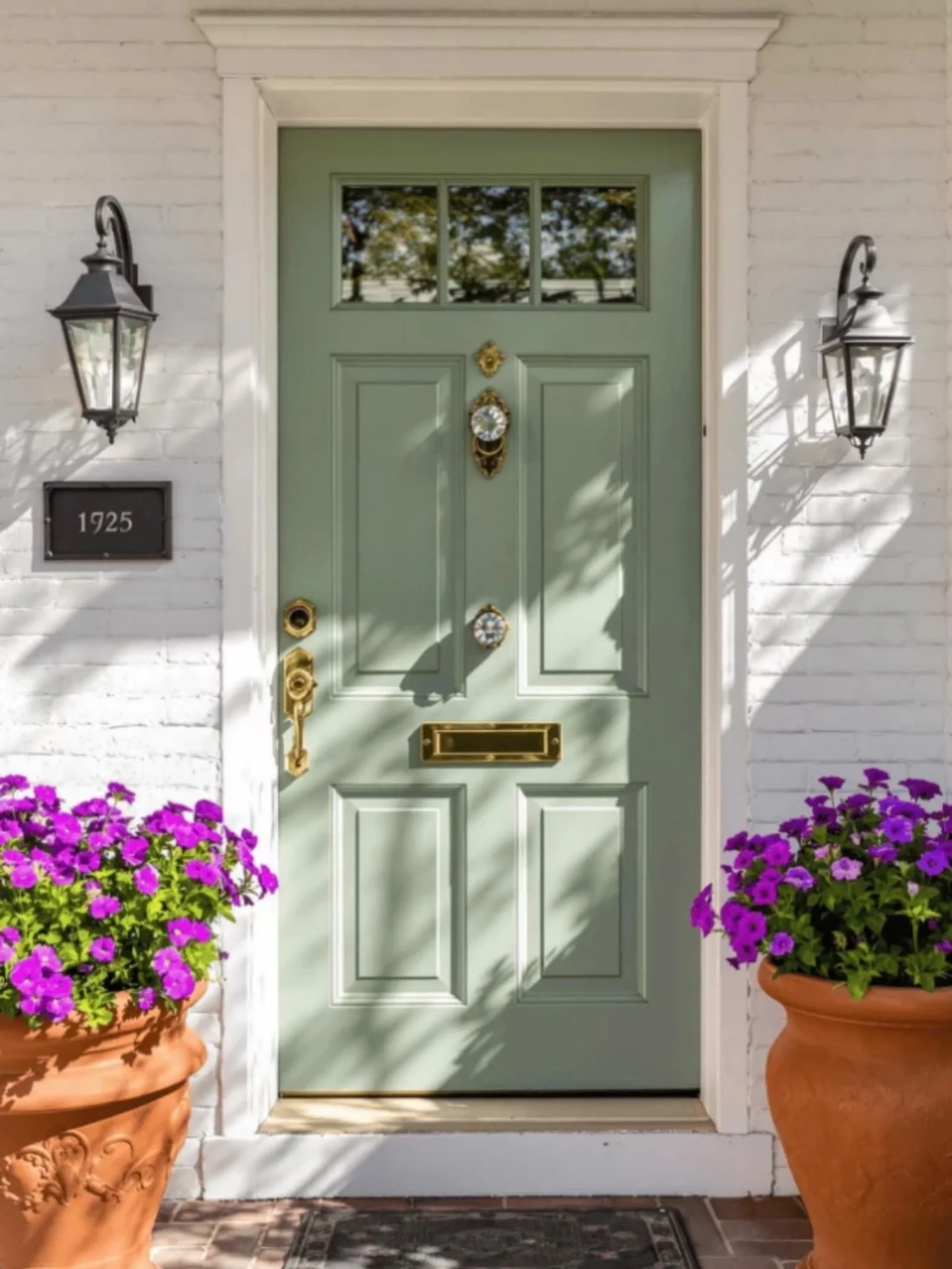 Summer makeover starts at the front door! 🌸🪴