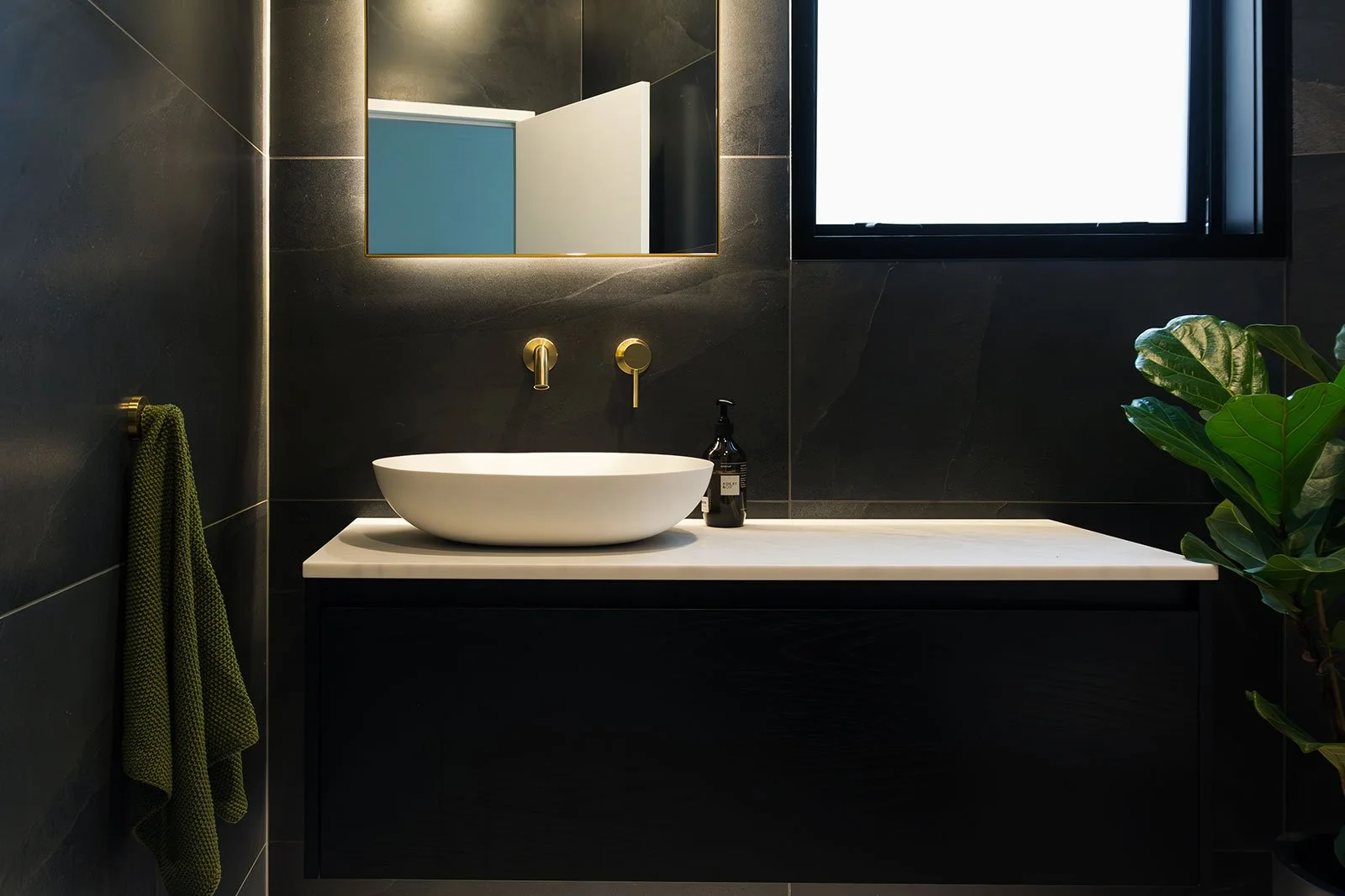 Cedar & Shadow - Takapuna powder room renovation