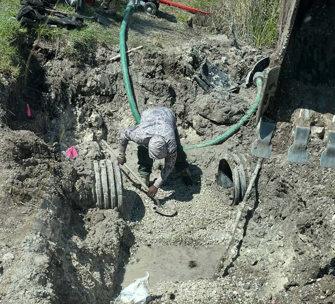 Storm Water Management 
By combining engineering expertise with sustainable practices, Ezee Site Works helps clients reduce flooding risks, protect natural waterways, and meet local, state, and federal stormwater requirements while supporting long-te