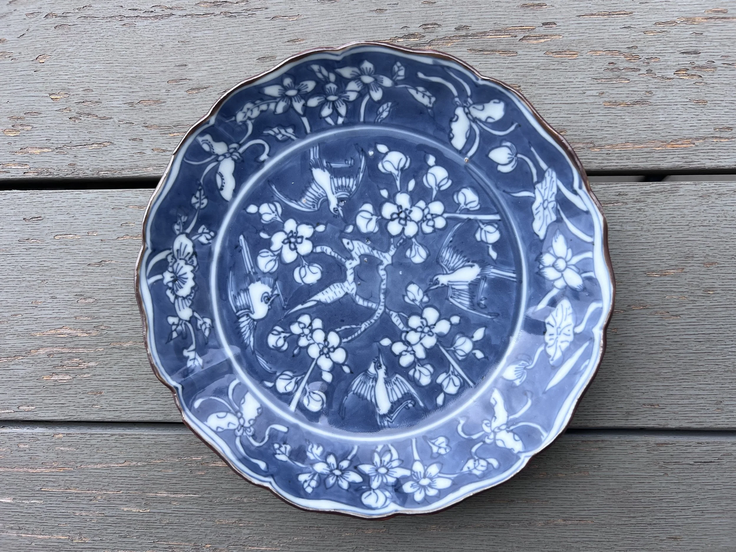 blue and white lobed dishes with iron-brown rims3.jpg