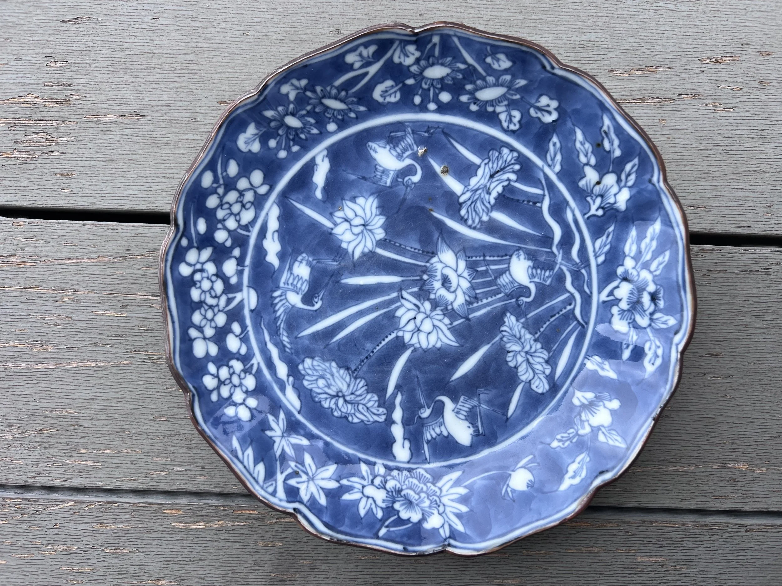 blue and white lobed dishes with iron-brown rims1.jpg