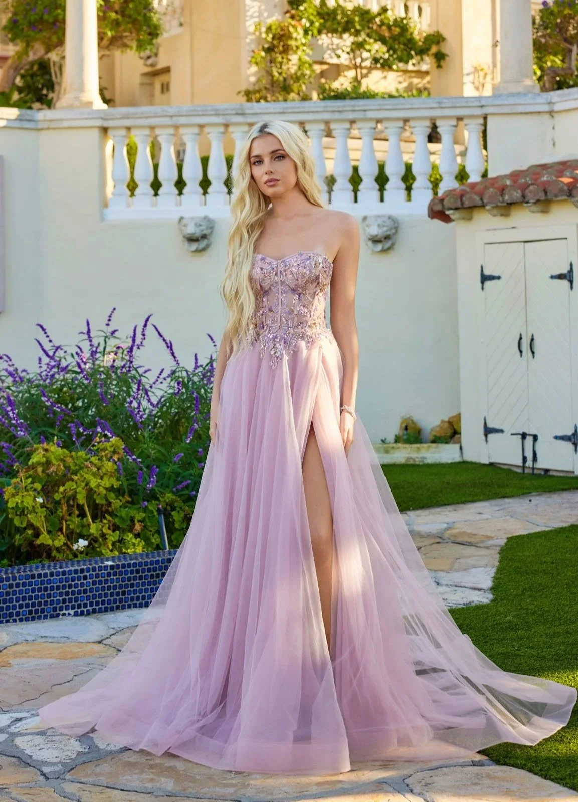 JT2640G
Color: Blush