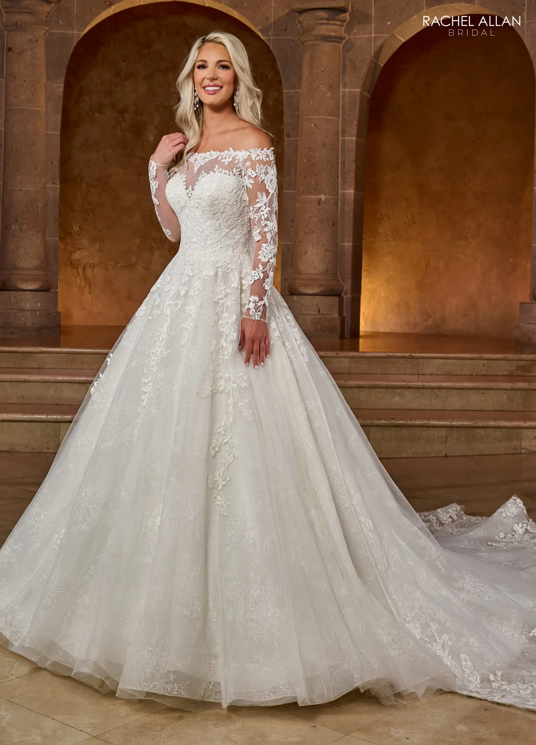 RB3196
Color: White
Size: 18