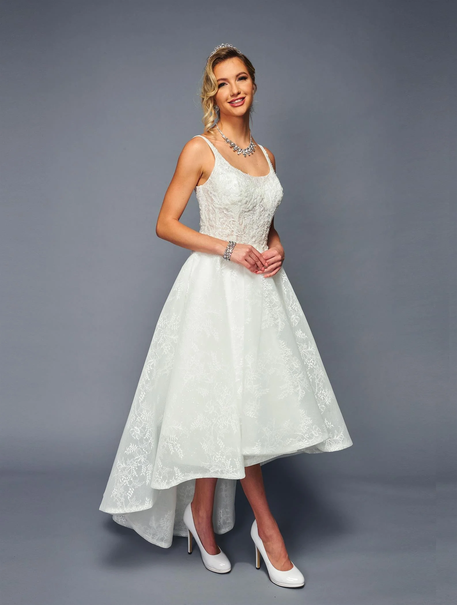 473
Color: White 
Size: 2XL 