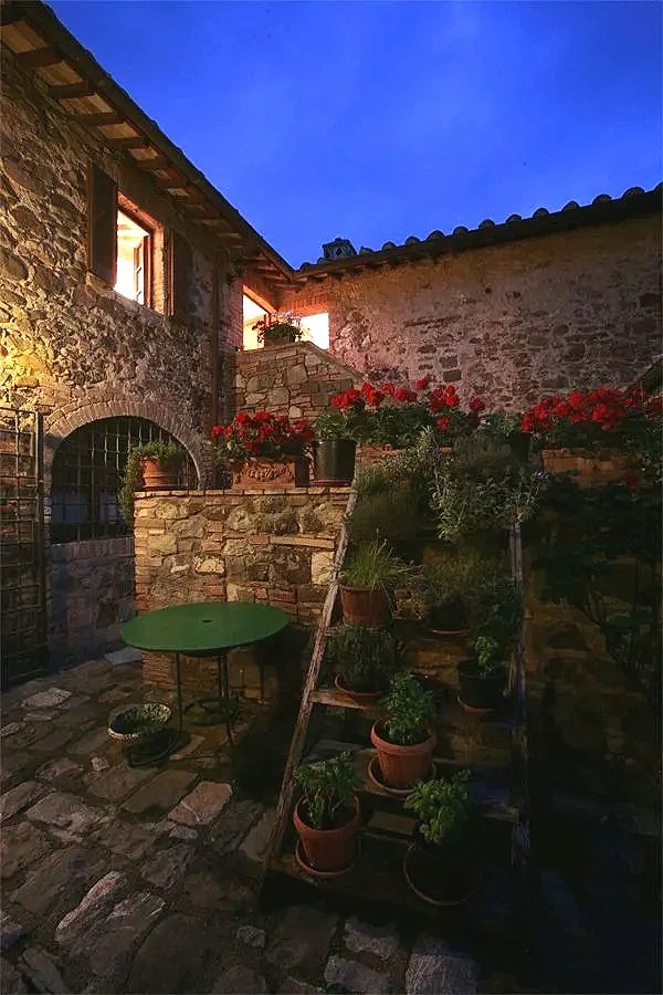 Esterno_notturno+%288%29.jpg