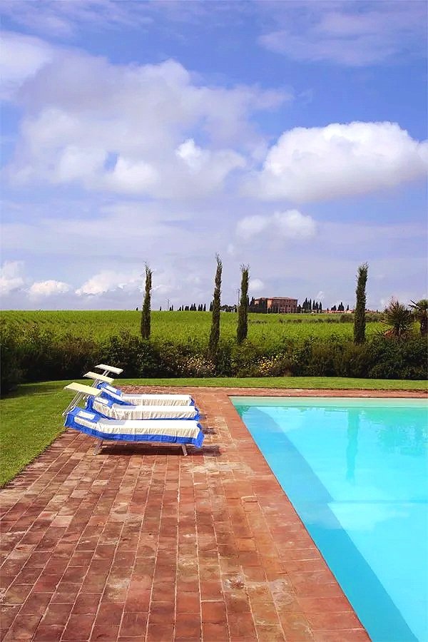 Esterno_piscina+%285%29.jpg