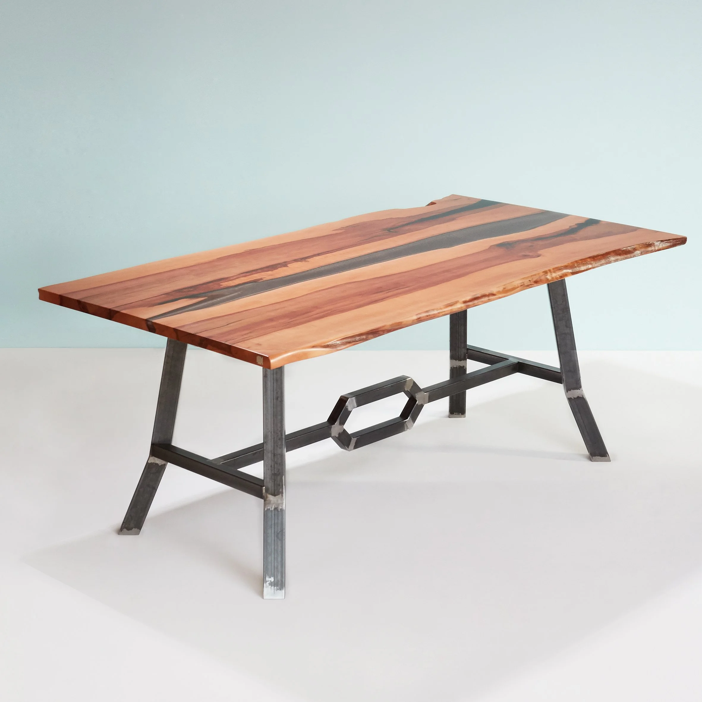 Designertisch-Epoxydharz-3-quadrat-300dpi.jpg