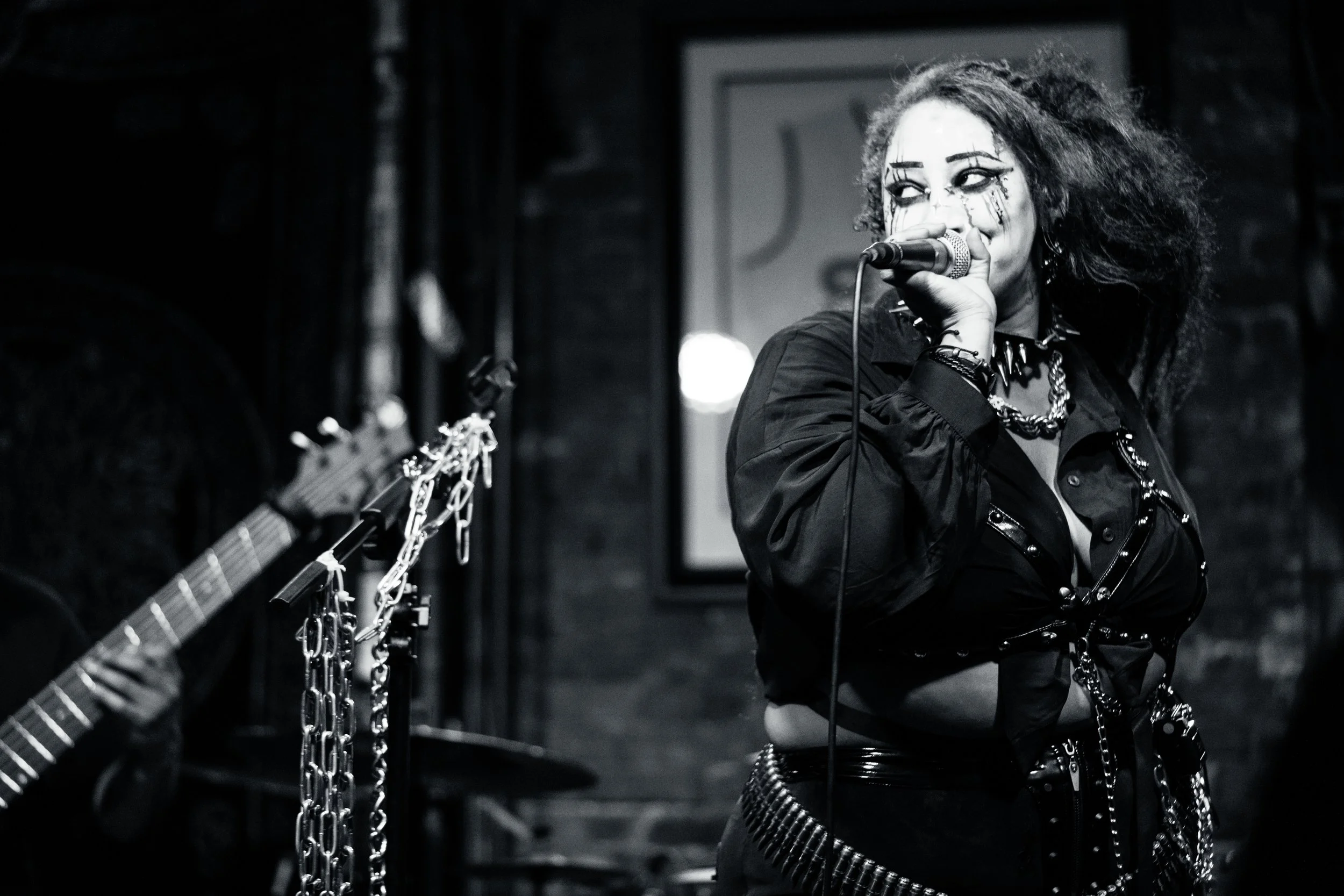Alenia | Live Performance