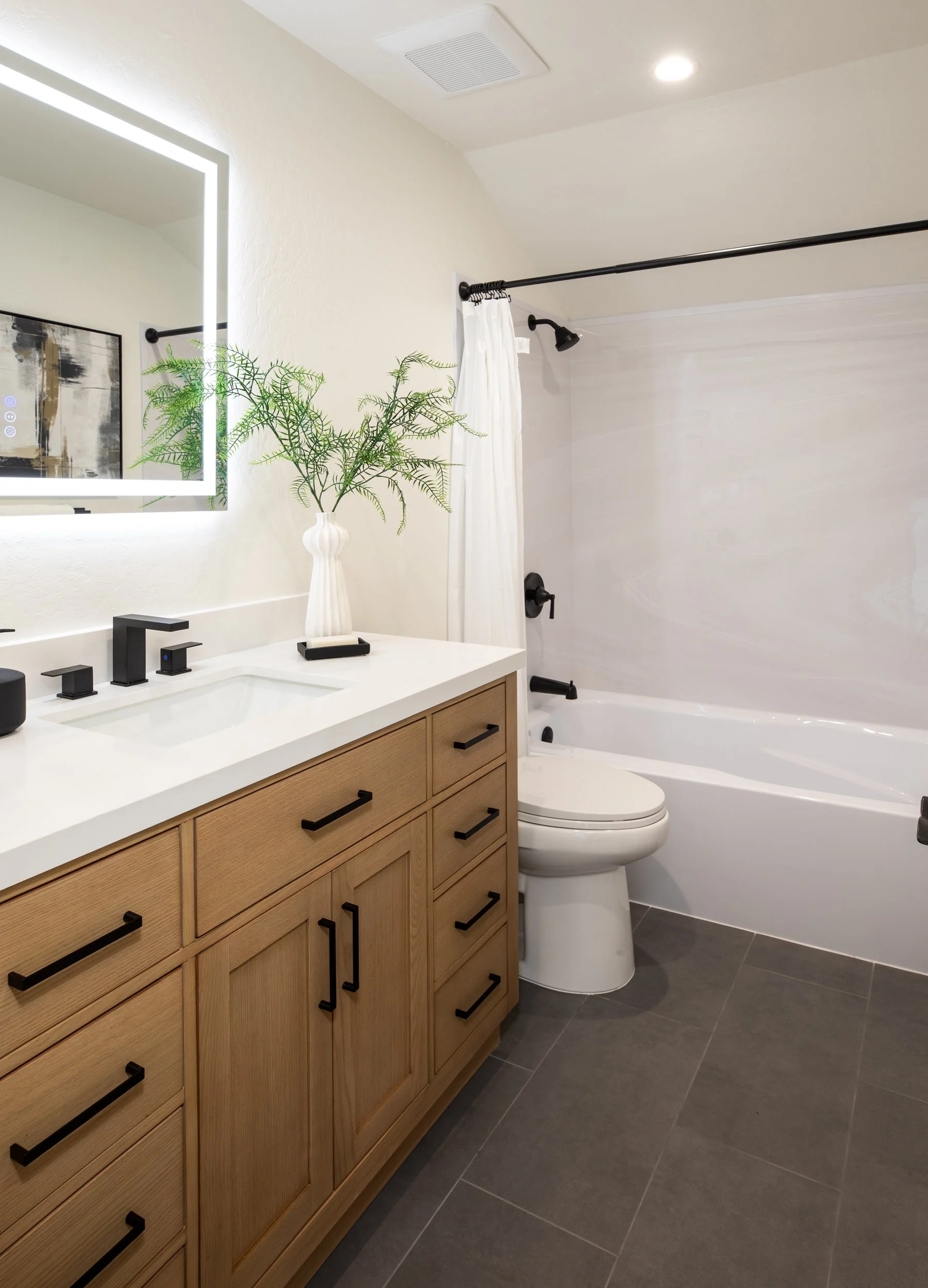 29-Geddes_Matt_Anello-5751-MLS.jpg