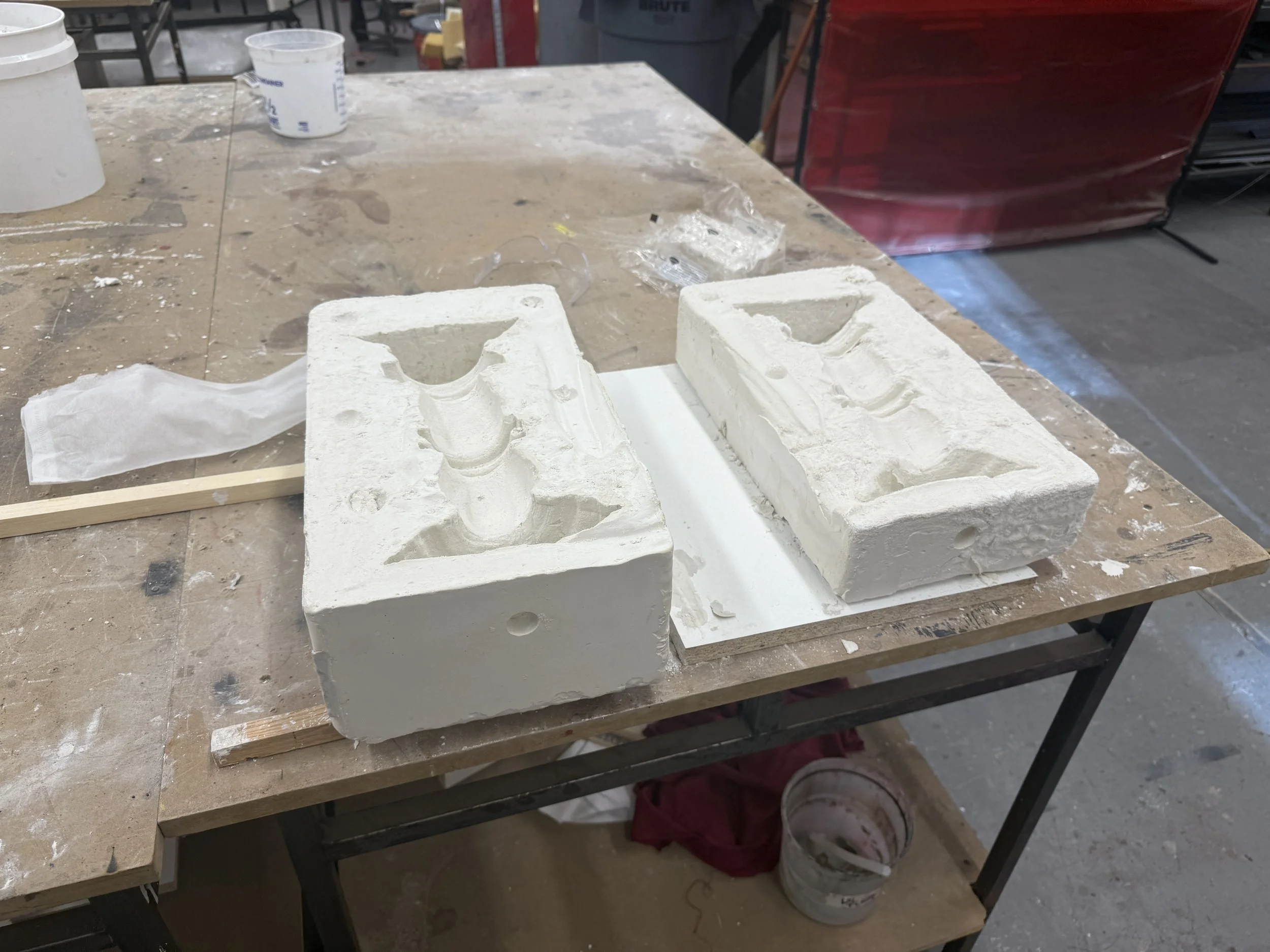 candlestick: 2 part mold (plaster)