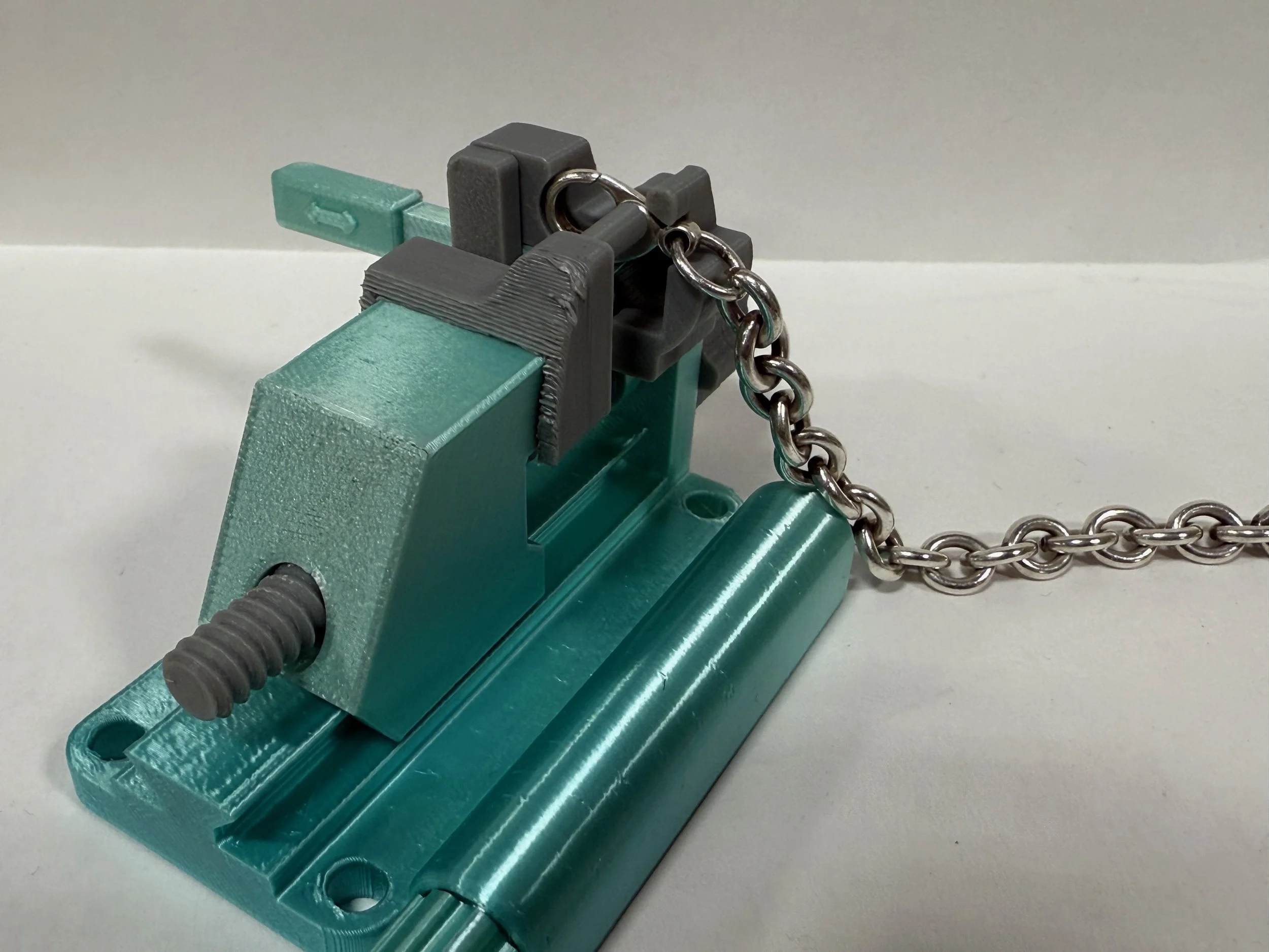 jewelry clasp opener (assistive tool)