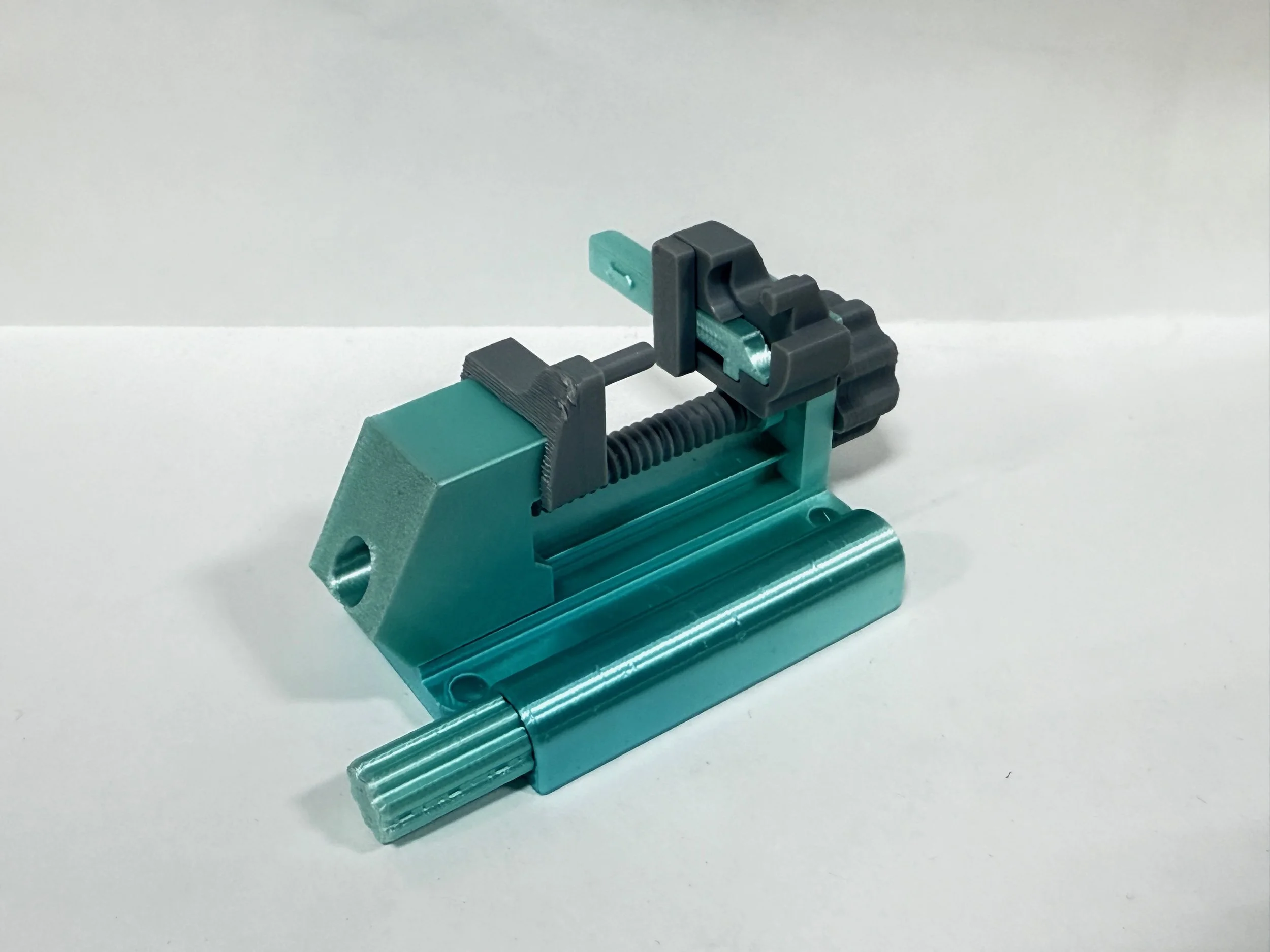 jewelry clasp opener (assistive tool)