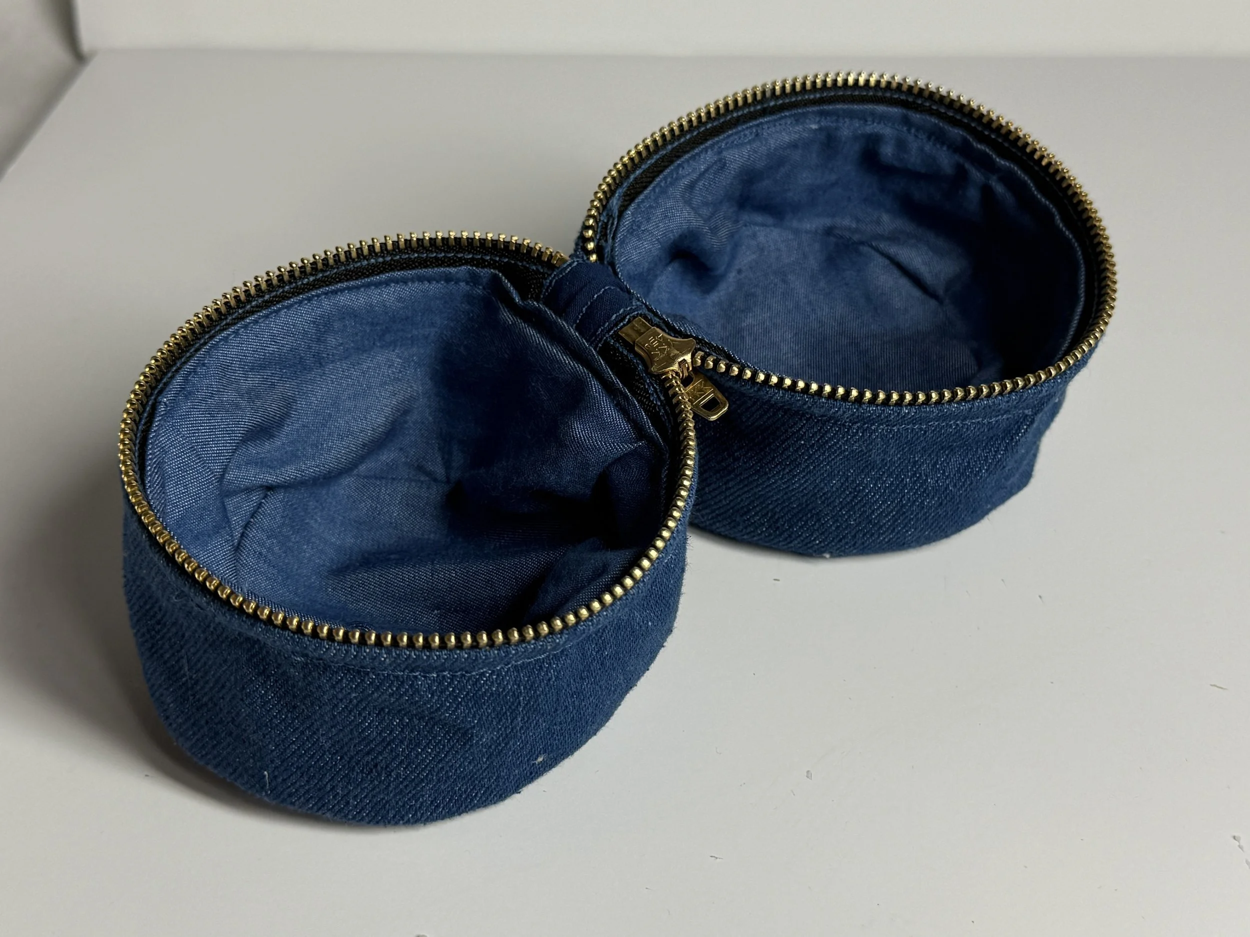 zippered pill pouch