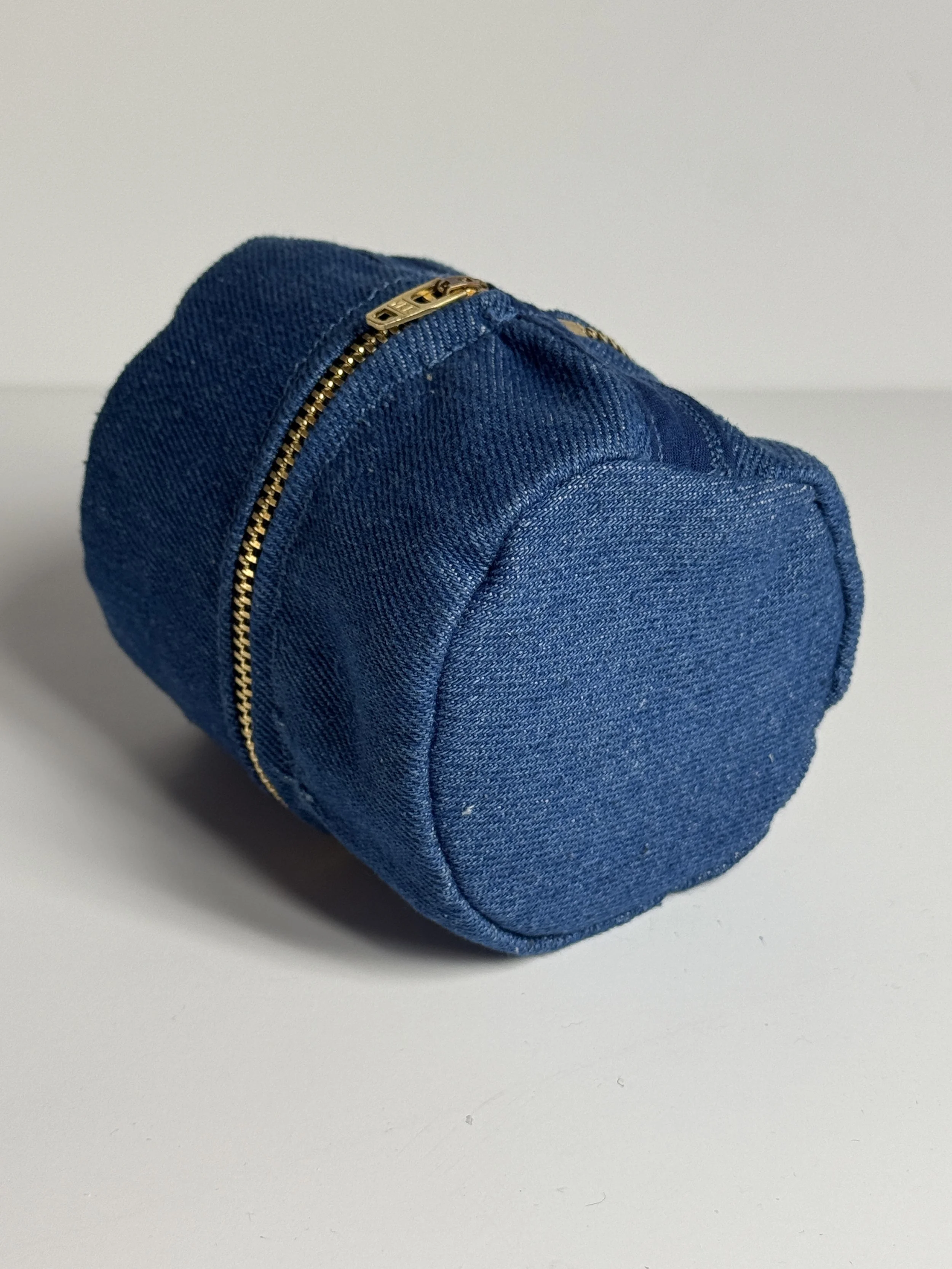 zippered pill pouch