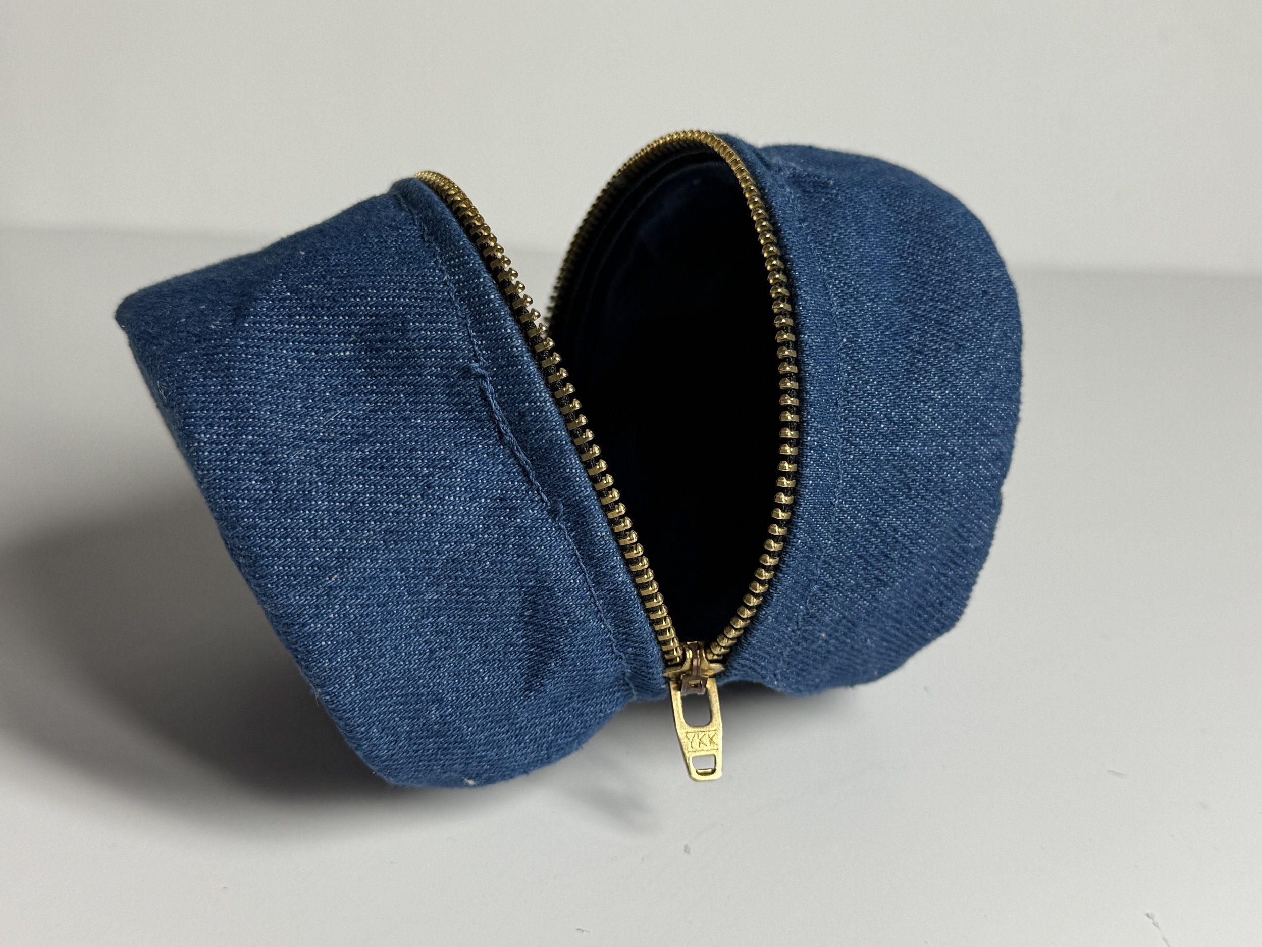 zippered pill pouch