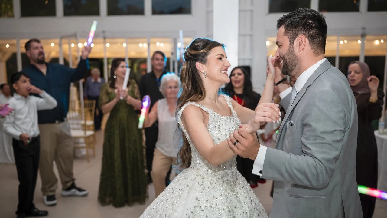 19_a_first_dance.jpg