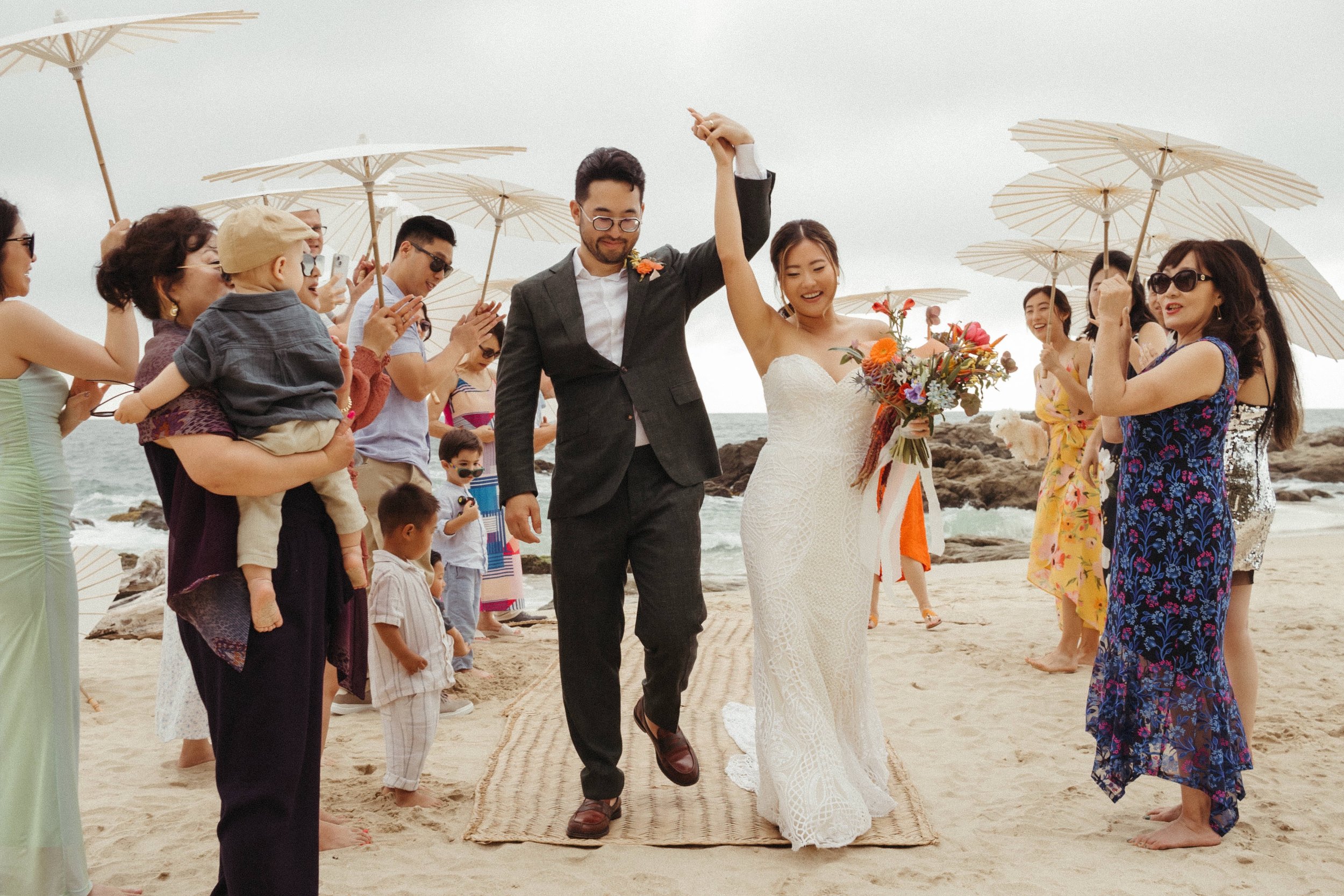 This is why you bring everyone you love to Mexico. Ocean views, barefoot vows, parasols on the beach, and fireworks to end the night. June &amp; Matt&rsquo;s Puerto Vallarta wedding felt like one very good adventure from beginning to end 🌴
⁠
Dreamin
