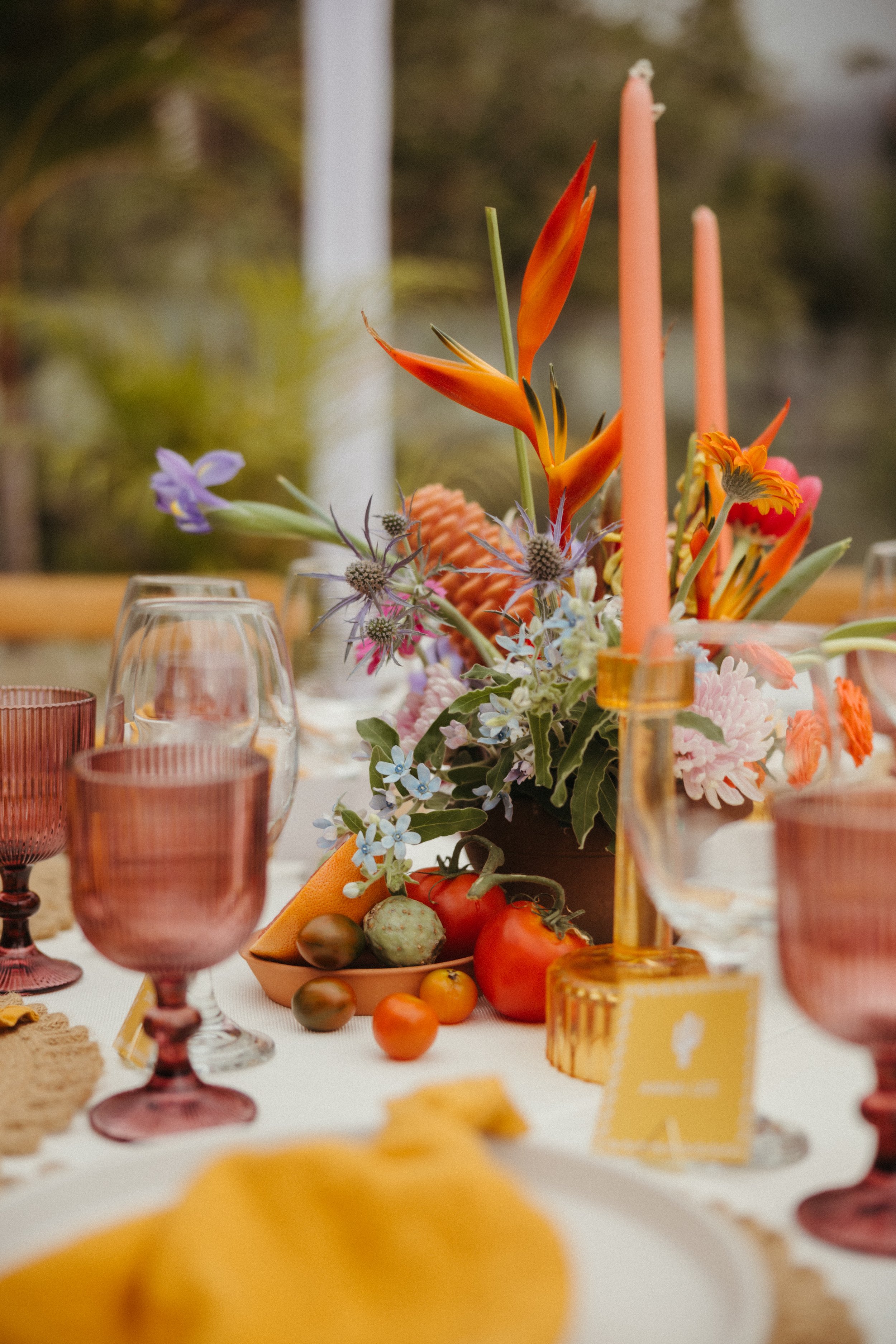 alt_detail-tablescape-heliconia.jpg