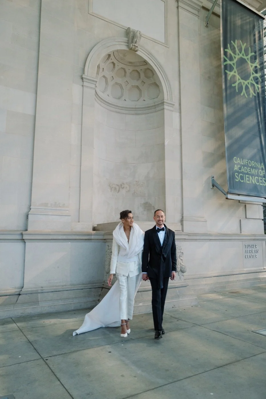 01_opener_couple-calacademy-walk_web.jpg