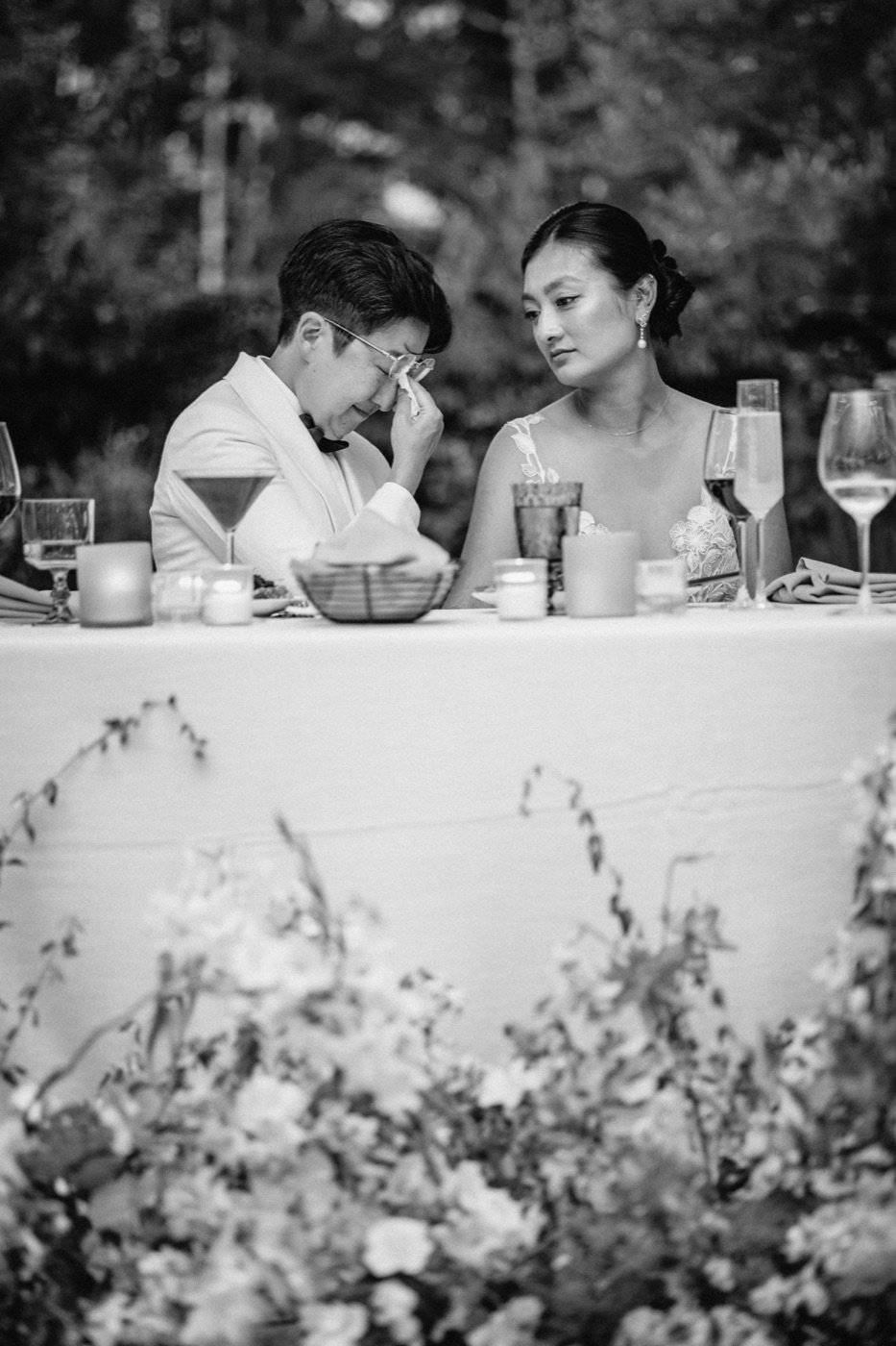 10_toasts_emotional-bw_web.jpg