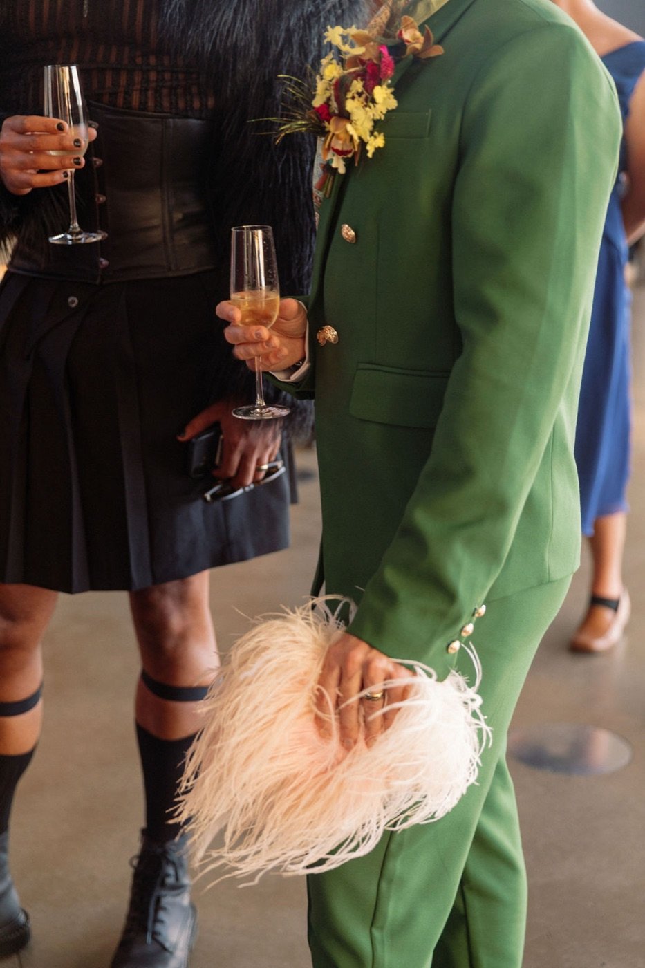08b_guestfashion_green-suit-kilt_web.jpg