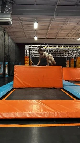 Tramp 5.jpg