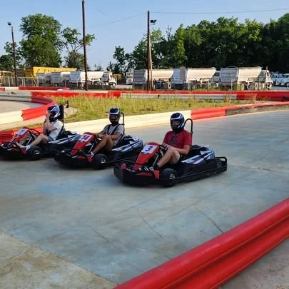 Karts 2.jpg