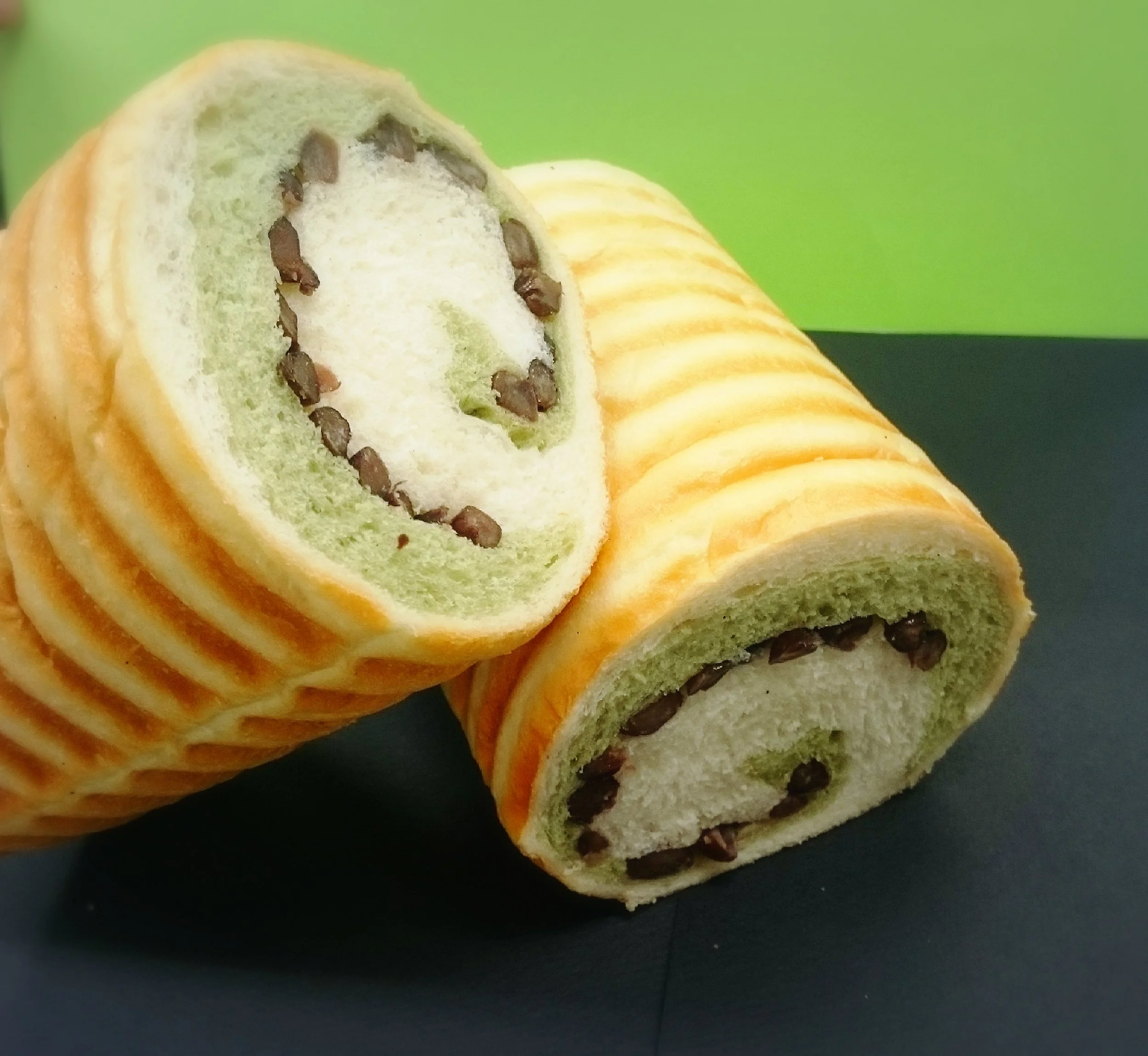 「狭山茶の大納言ラウンド」の断面