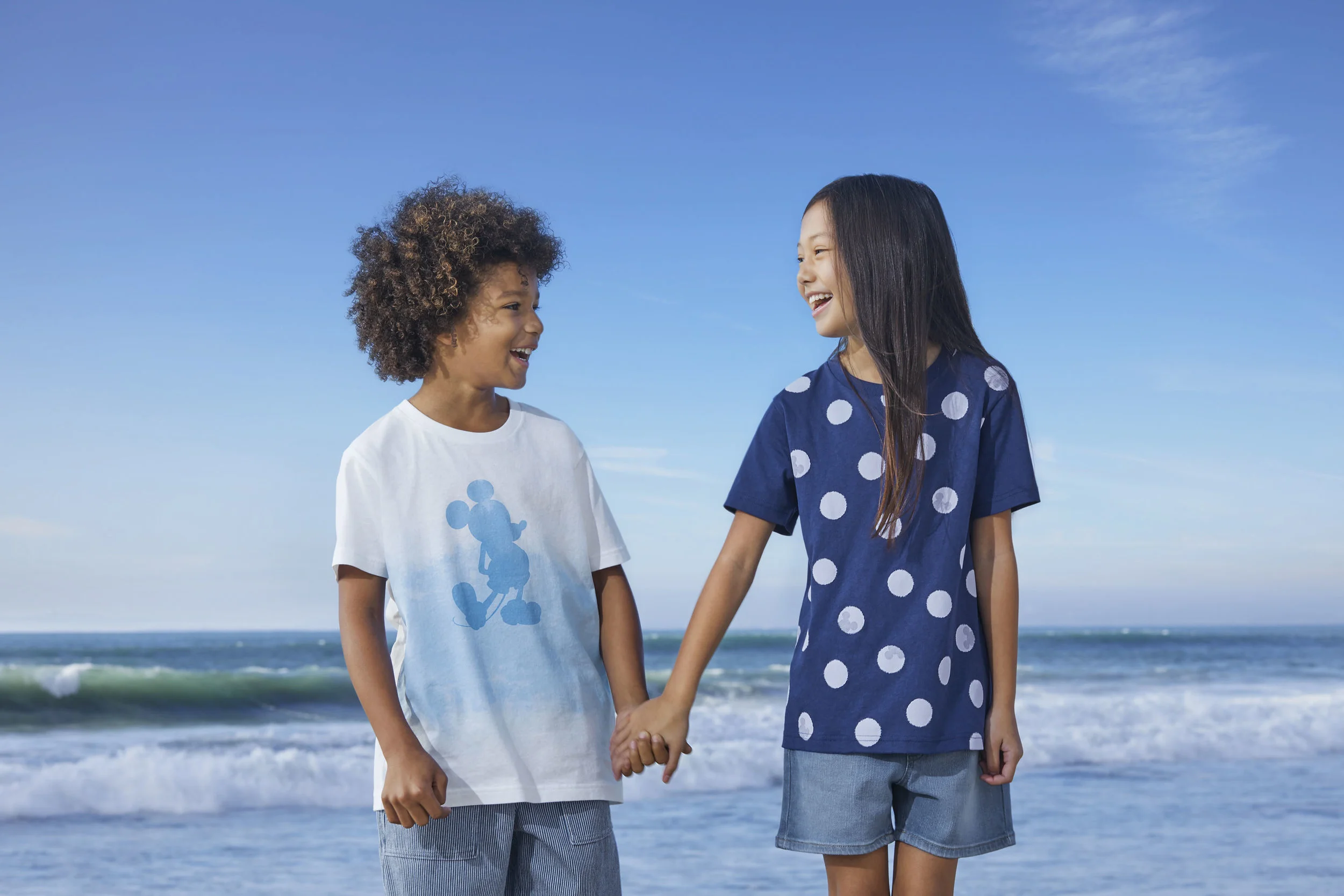 190110_Uniqlo_UTmickyBlue_Kid_KV-0083.jpg