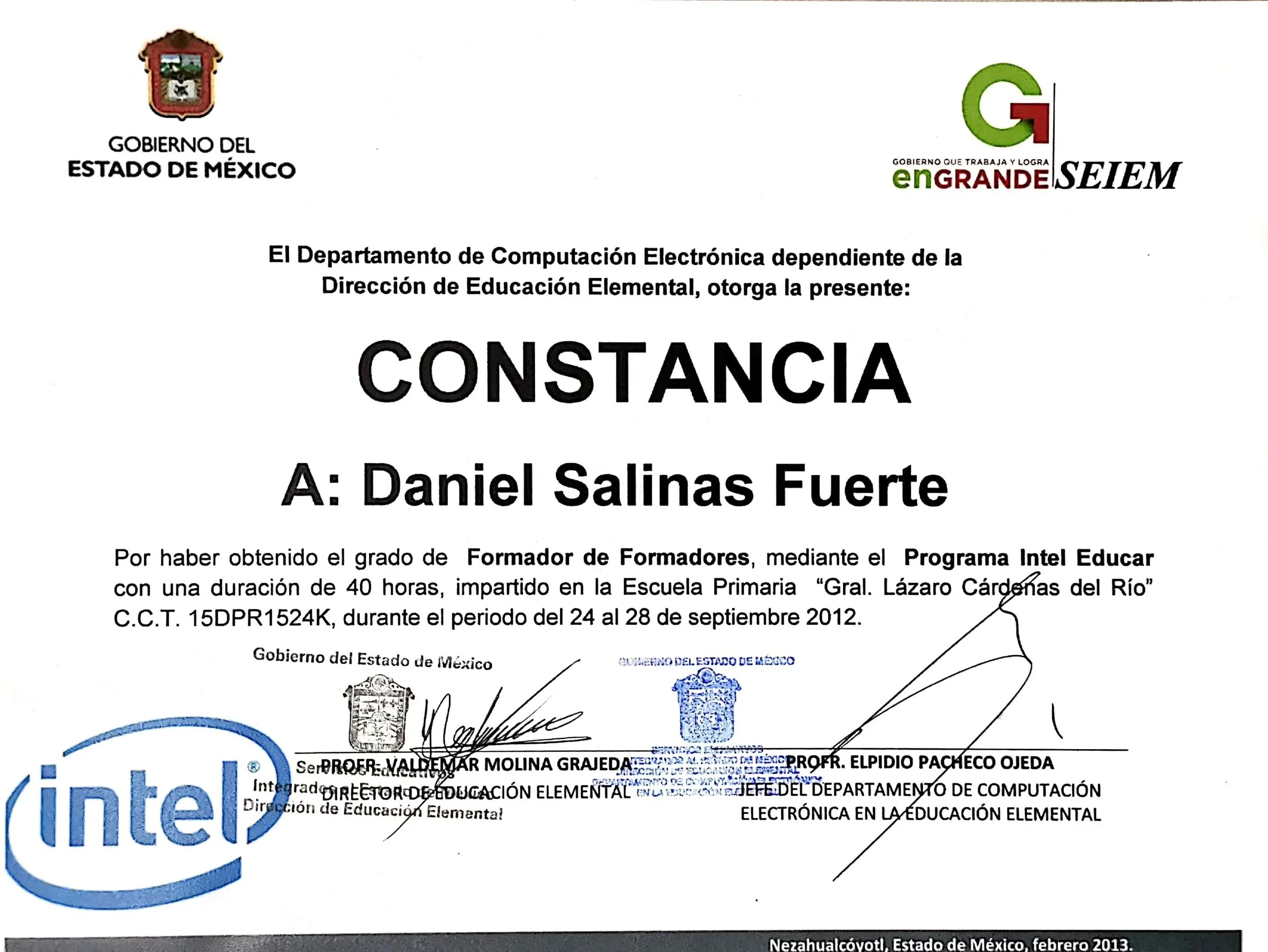 Certificado de logro académico con logotipos del gobierno de México y del programa Intel Educar, con firmas y sellos oficiales