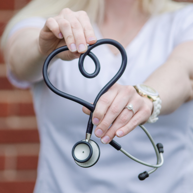 How to Choose the Right Medical Uniform