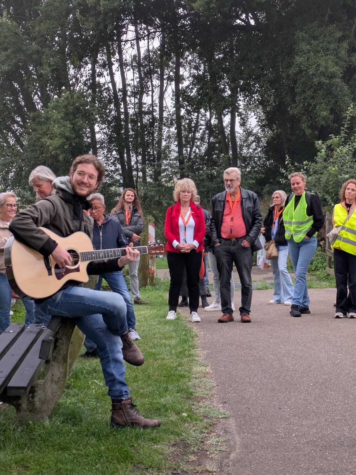 Yesterday was a beautifull morning. I was asked to perform a song while we were walking for a suicide prevention walk. I perfomed Little Blue by @jacobcollier it&rsquo;s a beautifull song that reminds us to have hope and trust the people that are nea