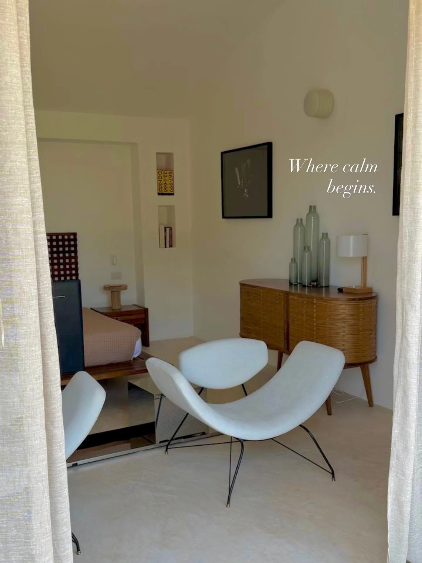 L&agrave; o&ugrave; le calme prend tout son sens.
Le Ali Bianche
_______
Where calm finds its place.
Le Ali Bianche

#alibianche #puglia #italy #southitaly #luxurystay