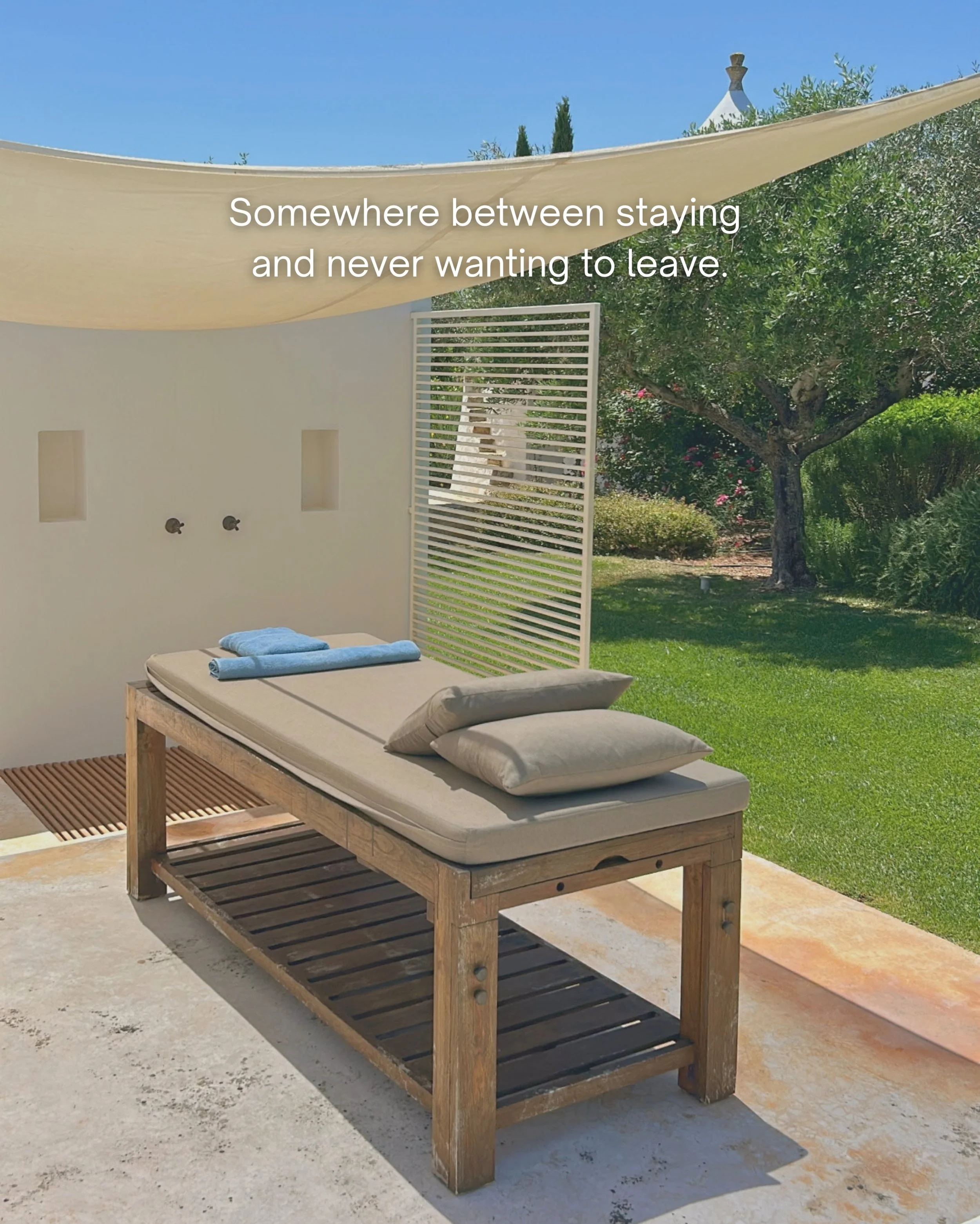 Certains endroits donnent simplement envie de rester un peu plus longtemps.
___
Some places simply make you want to stay a little longer.

#lealibianchepuglia #beautifuldestinations #quoteoftheday #puglia #luxuryvilla
