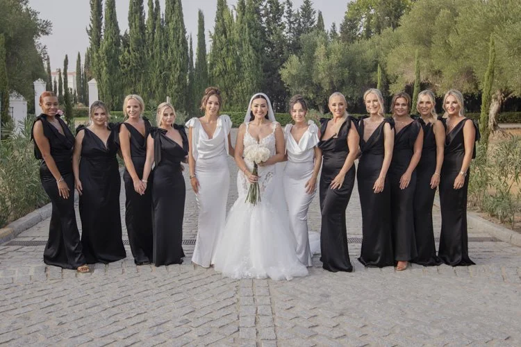 bride-bridesmaids-portraits-finca-monasterio.jpg